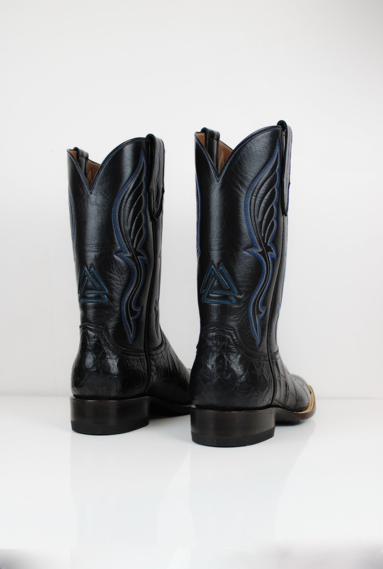 American Alligator- Ruffian — angled view