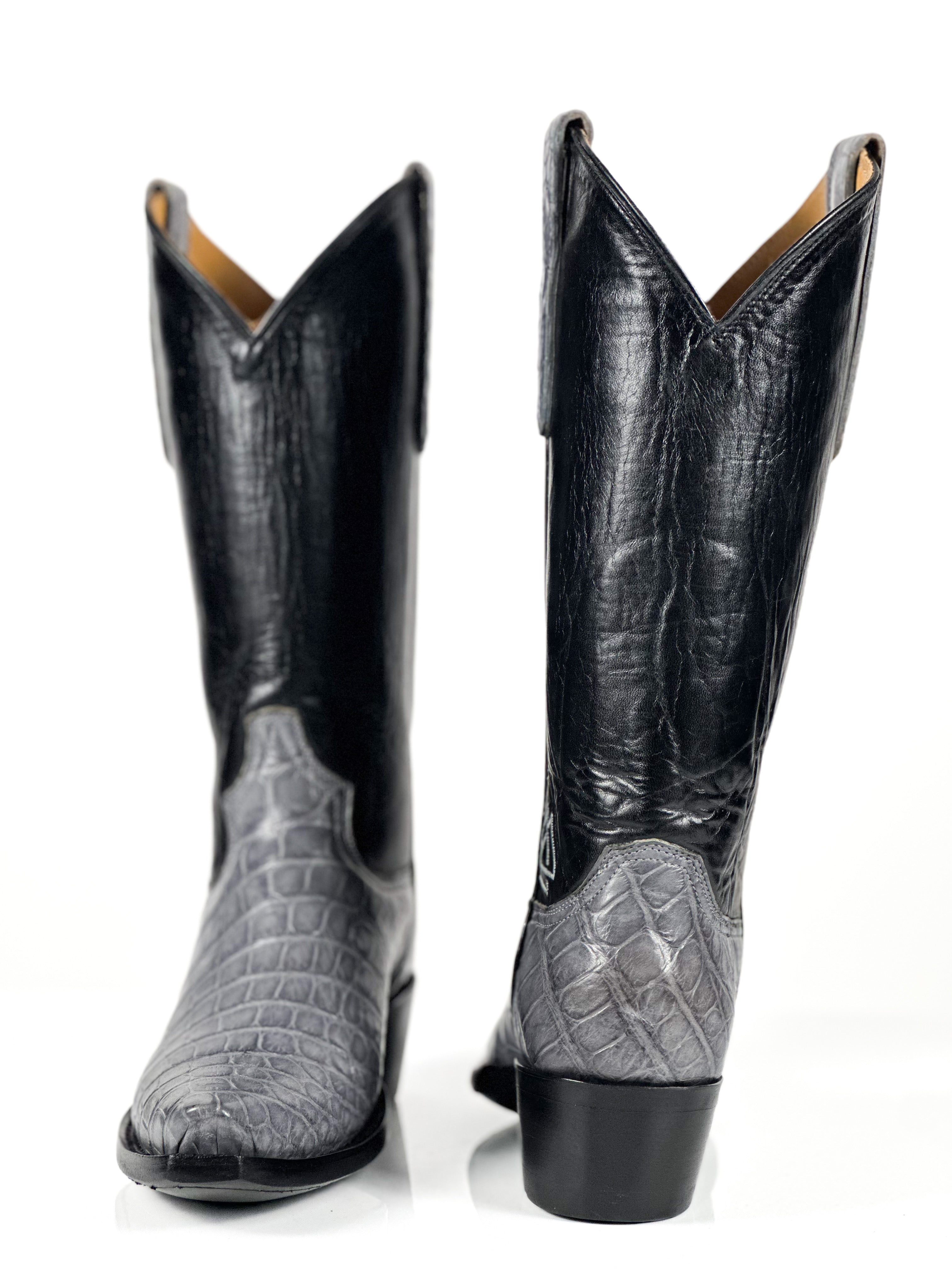 Silver cowdrill Boots — detail shot of handmade western boots