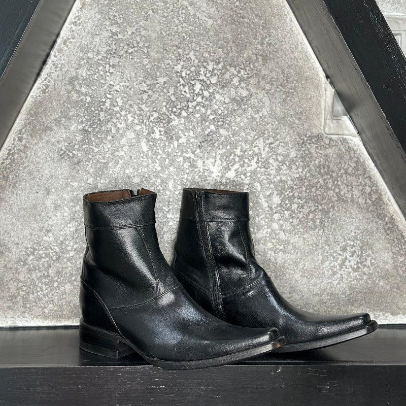 Black Stallion Boots — handmade western boots by Cuadra Piedreros