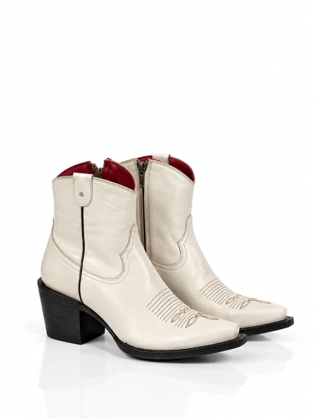 The Cherokee — Leather Snip Toe Women's Cowboy Boot, angled view