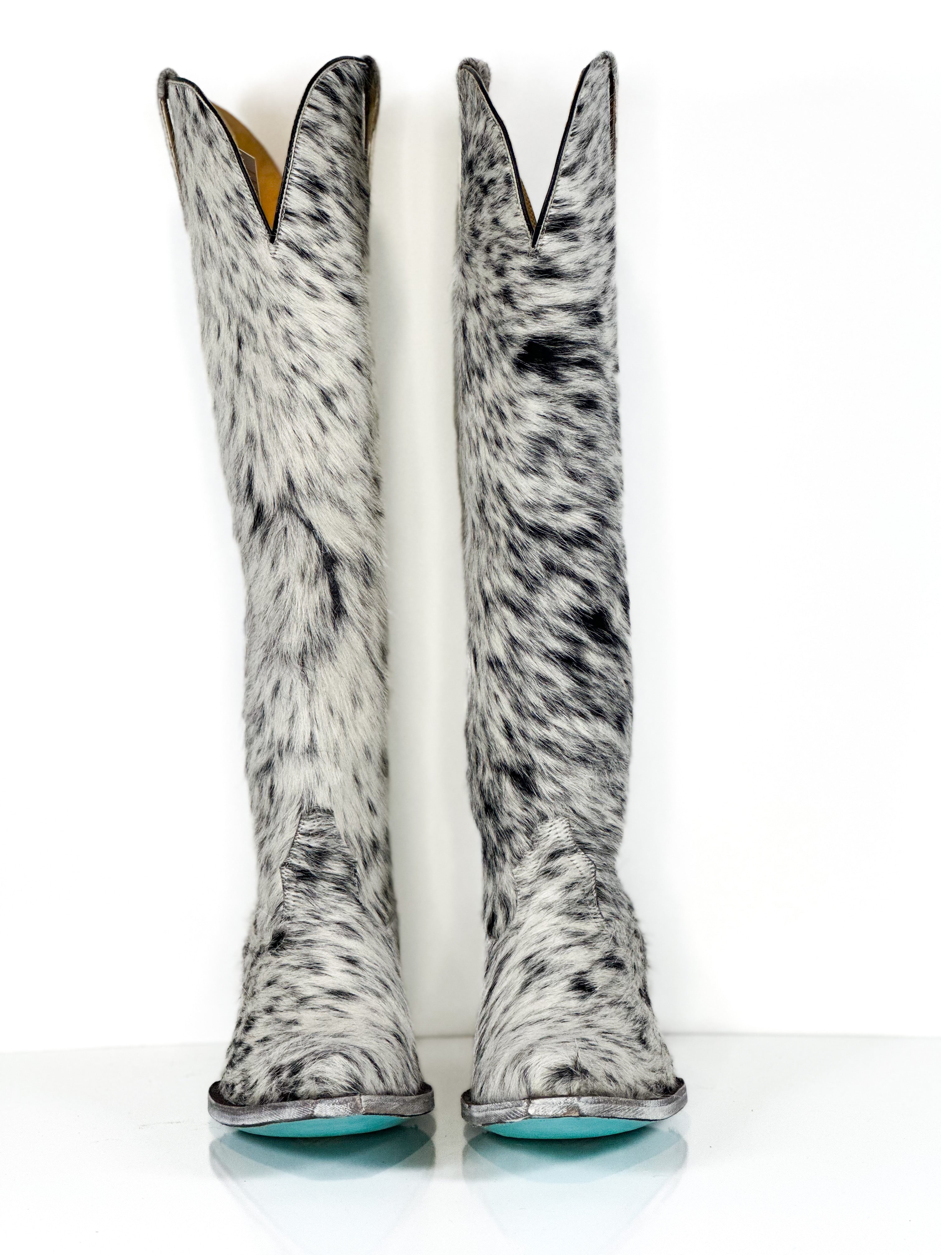 Azeri Cowhide Boot — side view of handmade western boots
