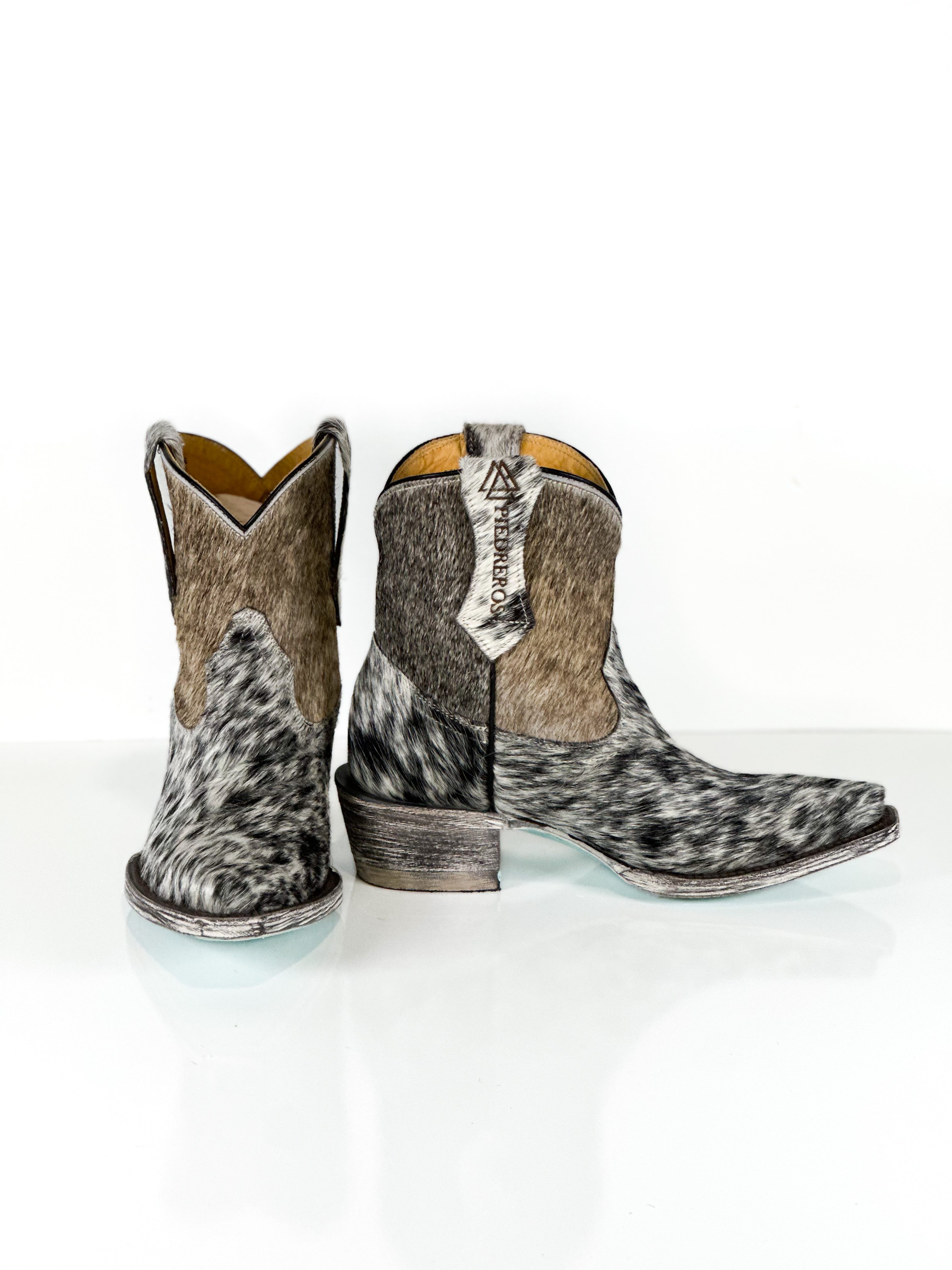 Azeri mottled Cowhide — angled view