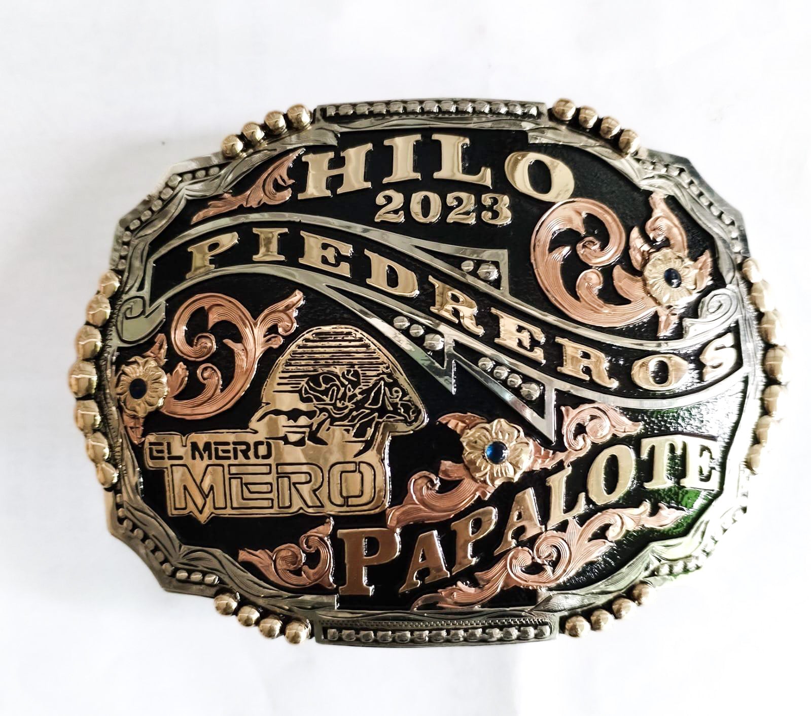 HILO PAPALOTE BUCKLE — Cuadra Piedreros western belt buckle