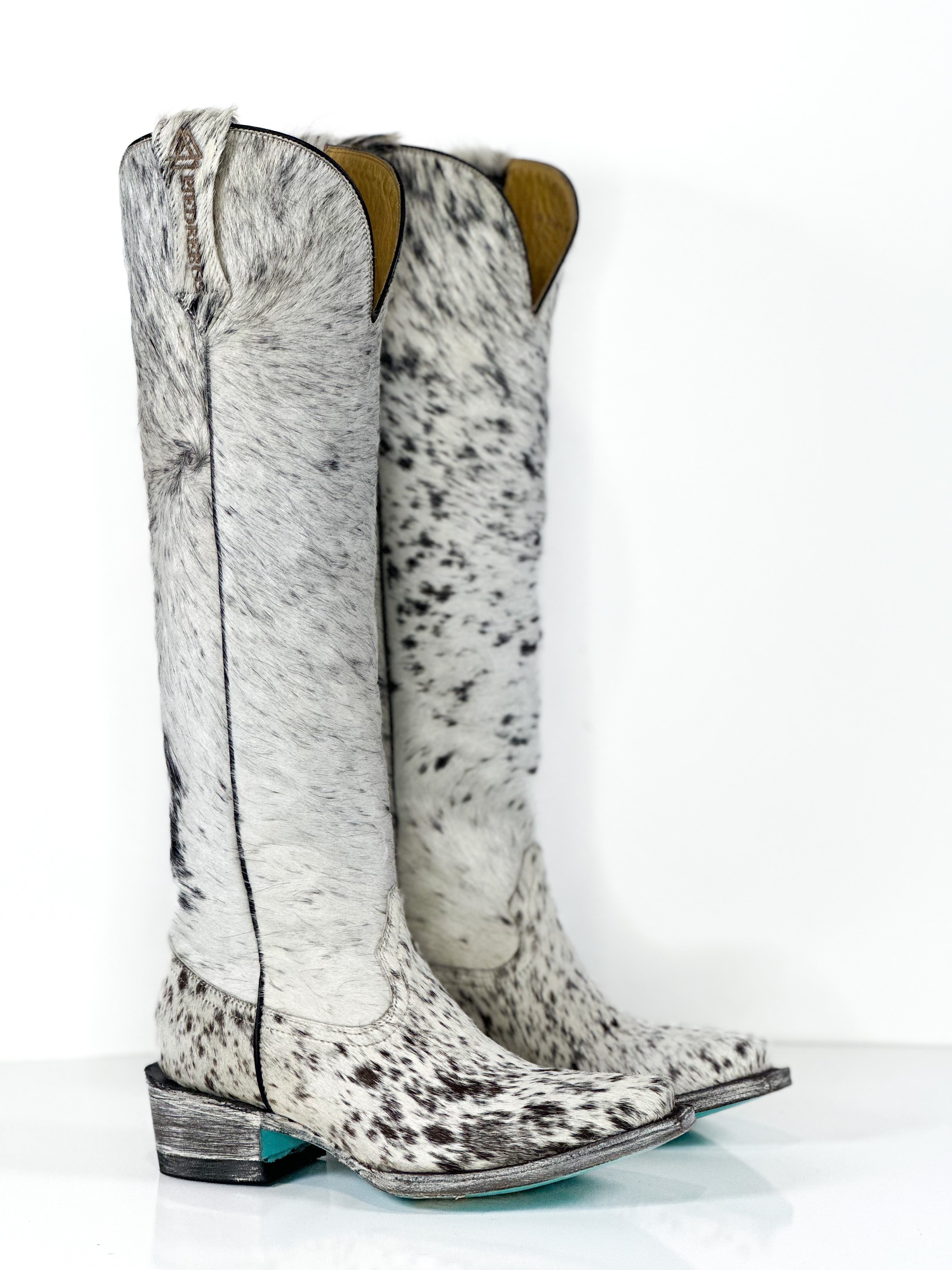 Azeri Cowhide Boot — handmade western boots by Cuadra Piedreros