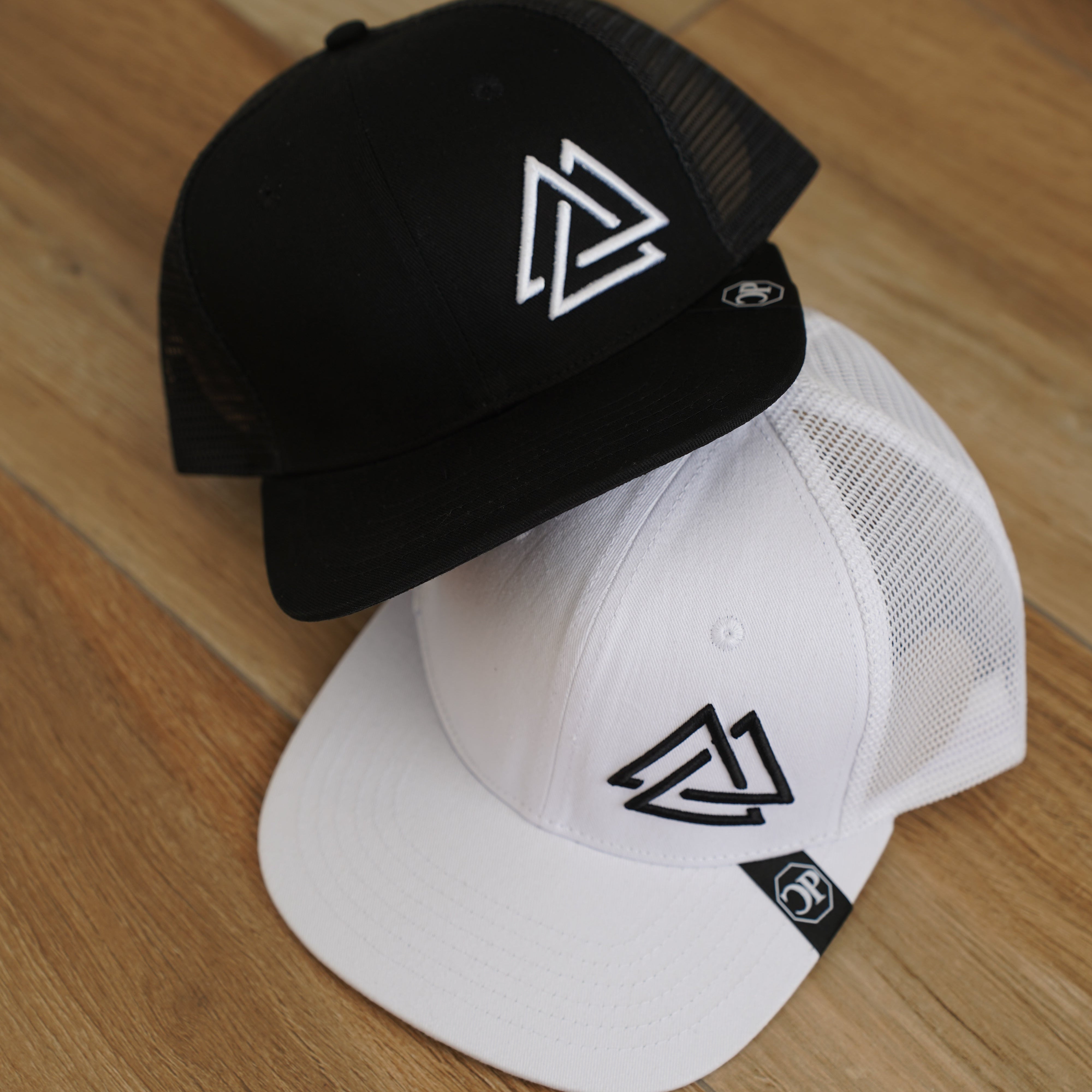 CP Logo B&W cap Bundle
