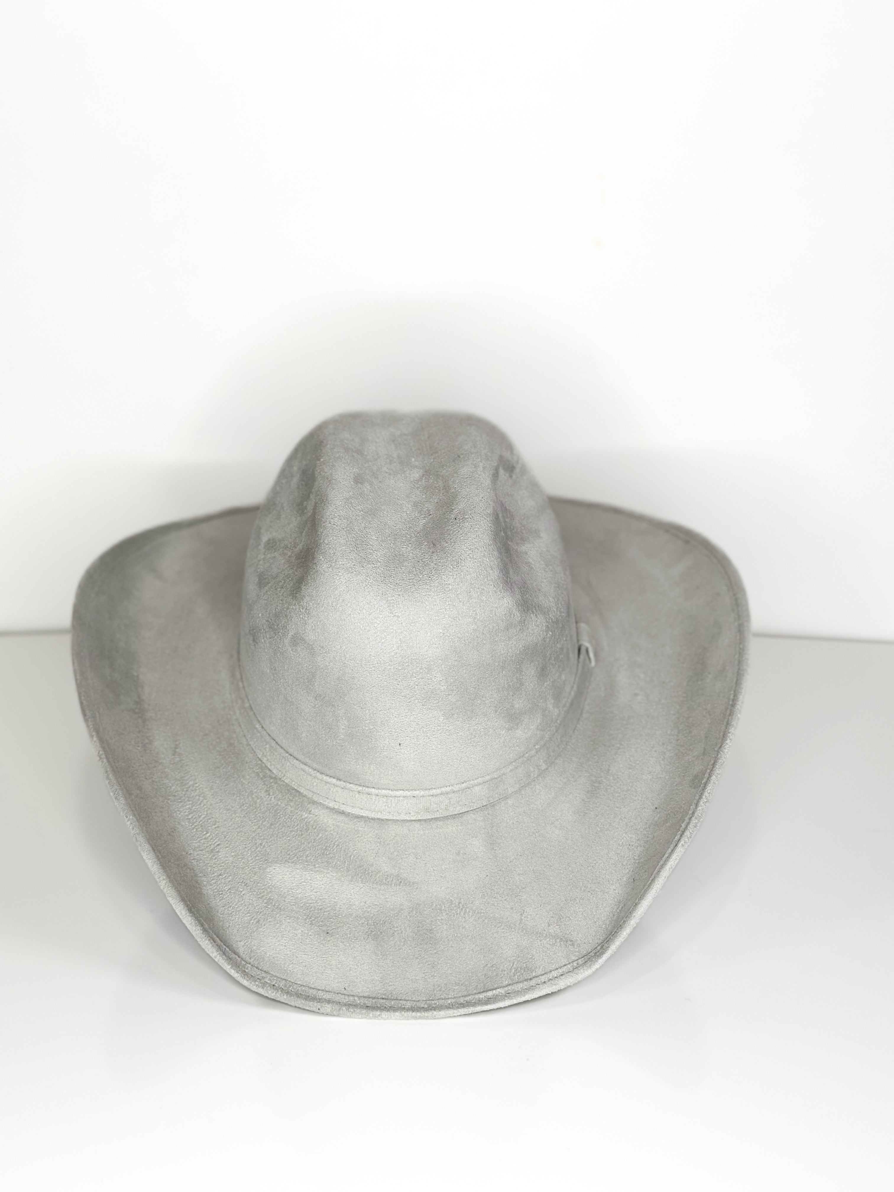 Gray Suede Hat — detail shot of Cuadra Piedreros cap