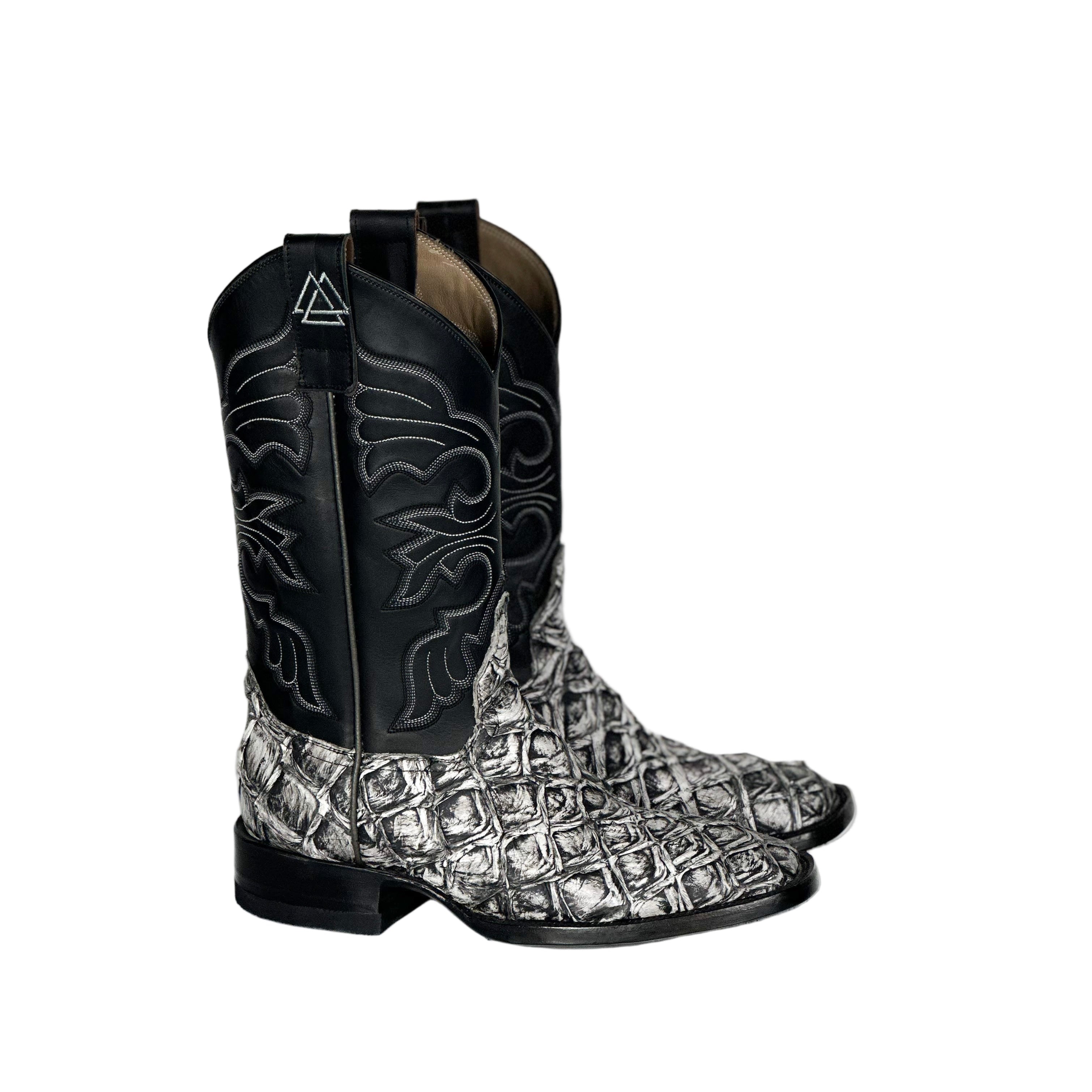 Pirarucu Fish-Web Gray Boots — handmade pirarucu boots by Cuadra Piedreros