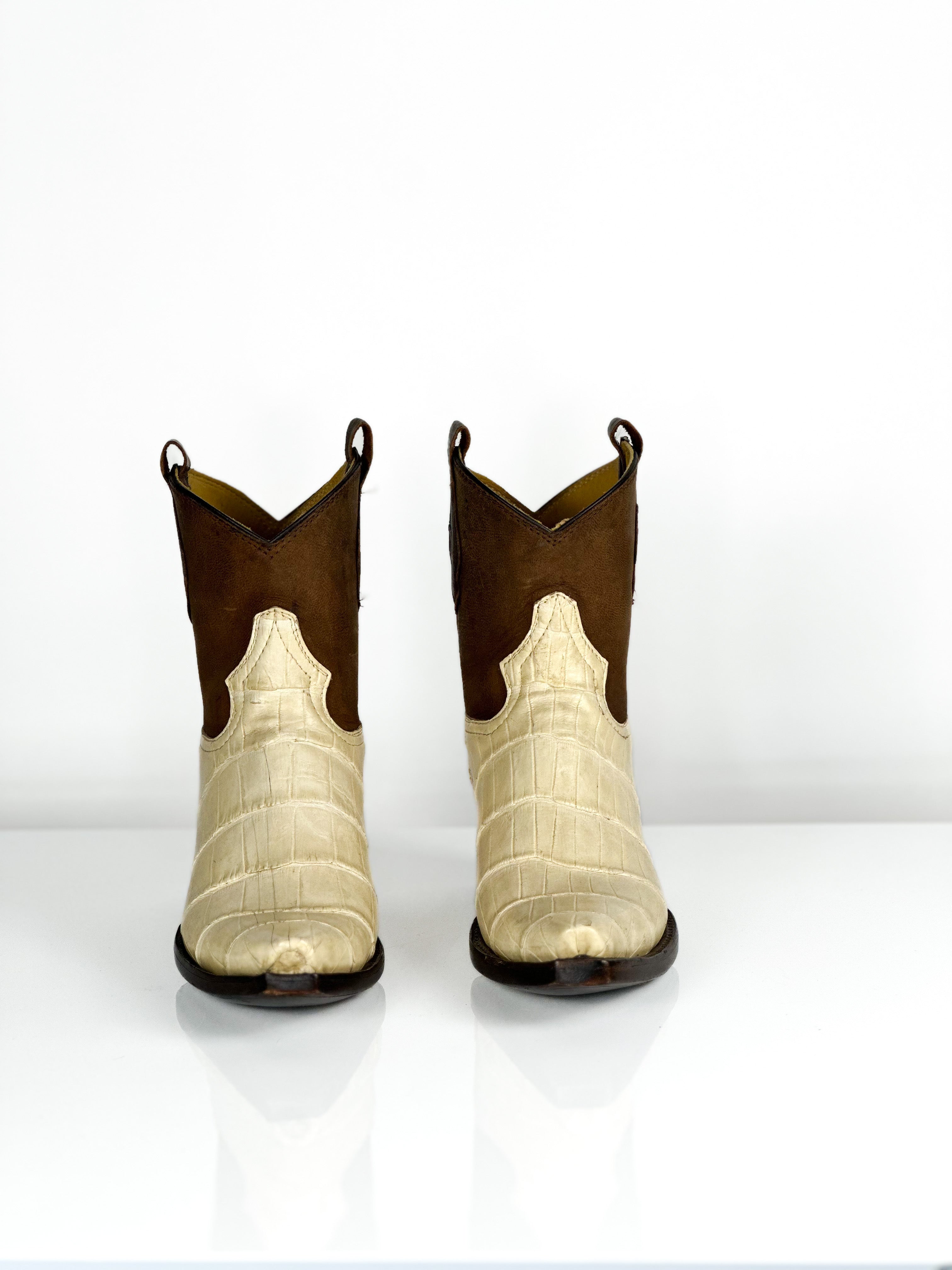 Gator Ivoryhusk Boots — side view of handmade alligator boots