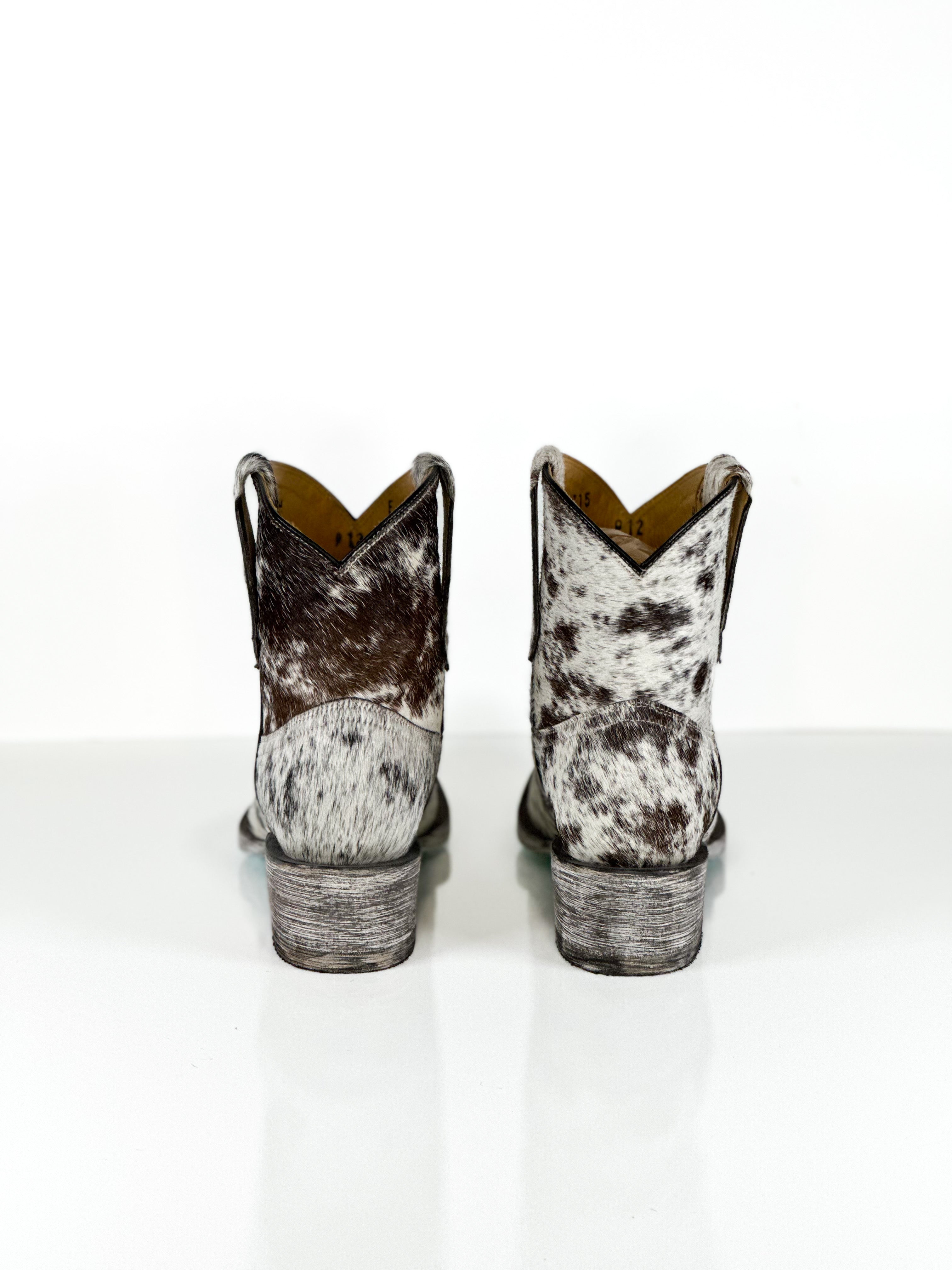 Azeri breeze cowhide — detail shot