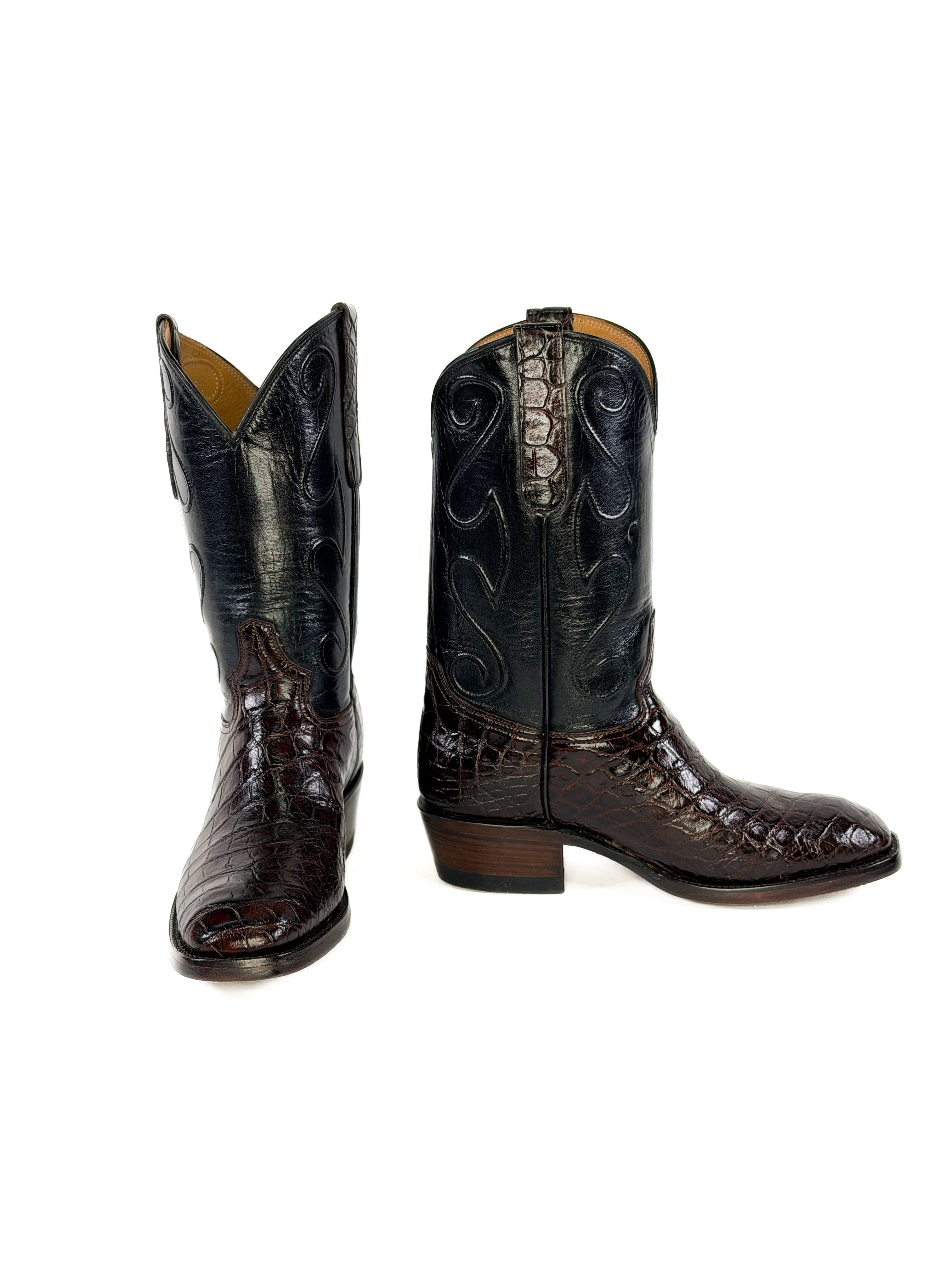 American Alligator- Sportsrust Cord — side view