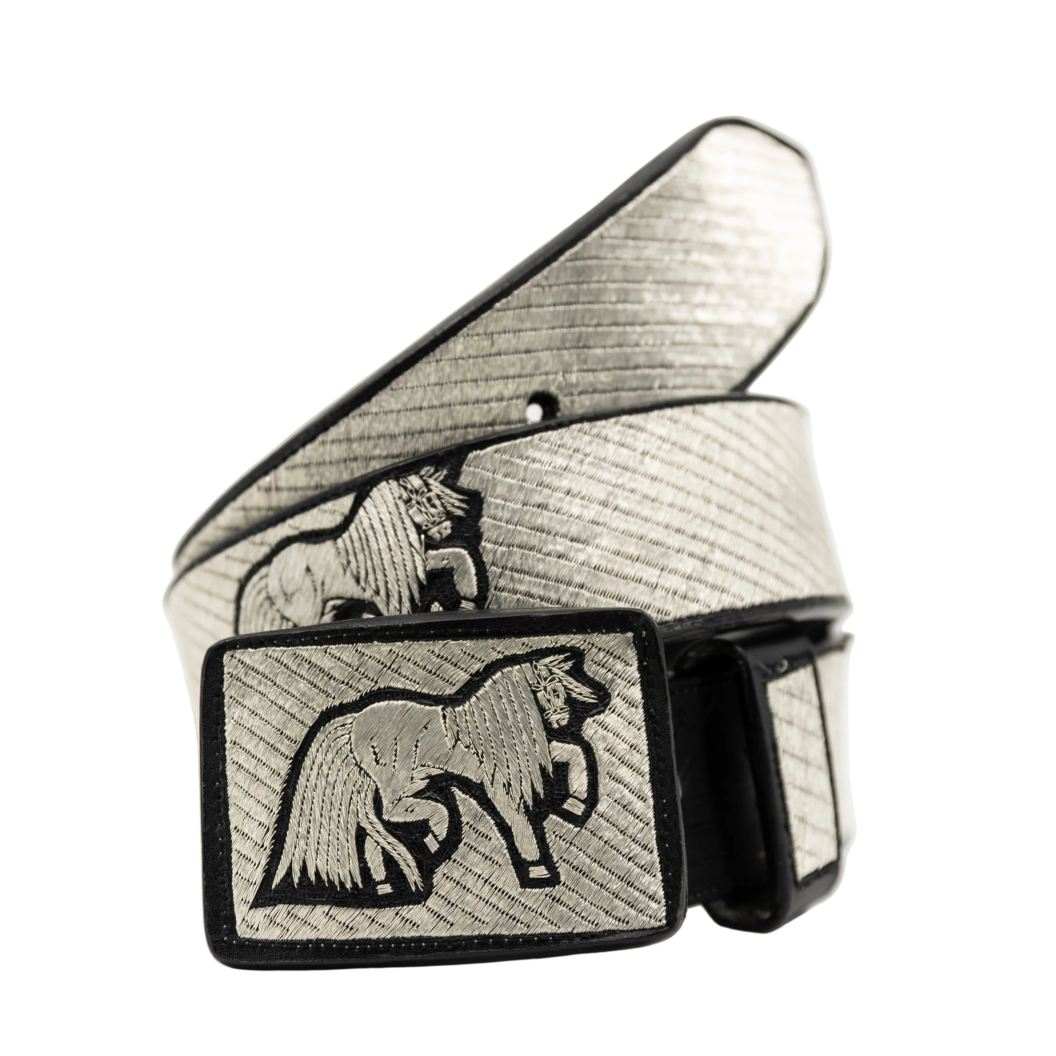 Cinto de Hilo de Plata- Caballo Plateado — handcrafted leather belt by Cuadra Piedreros