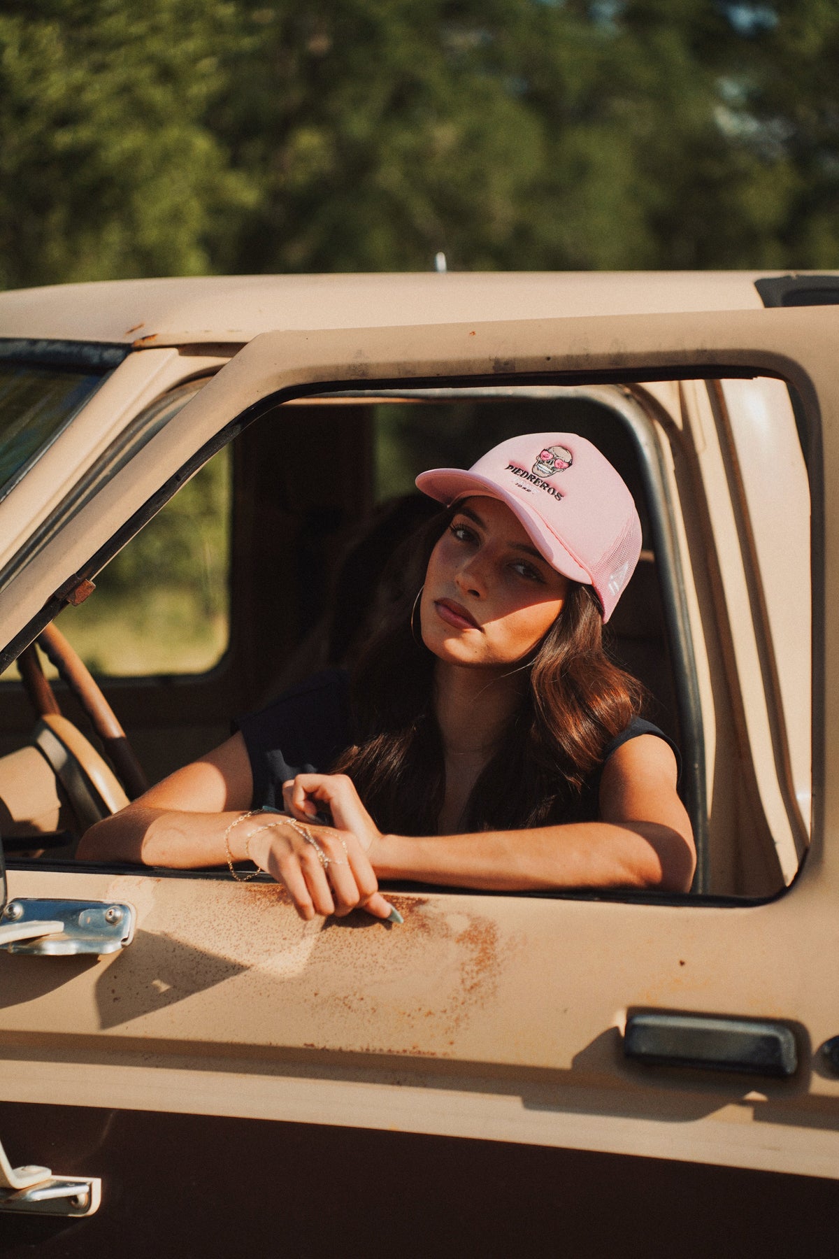 ads19jul-gorra-rosa-piedreras