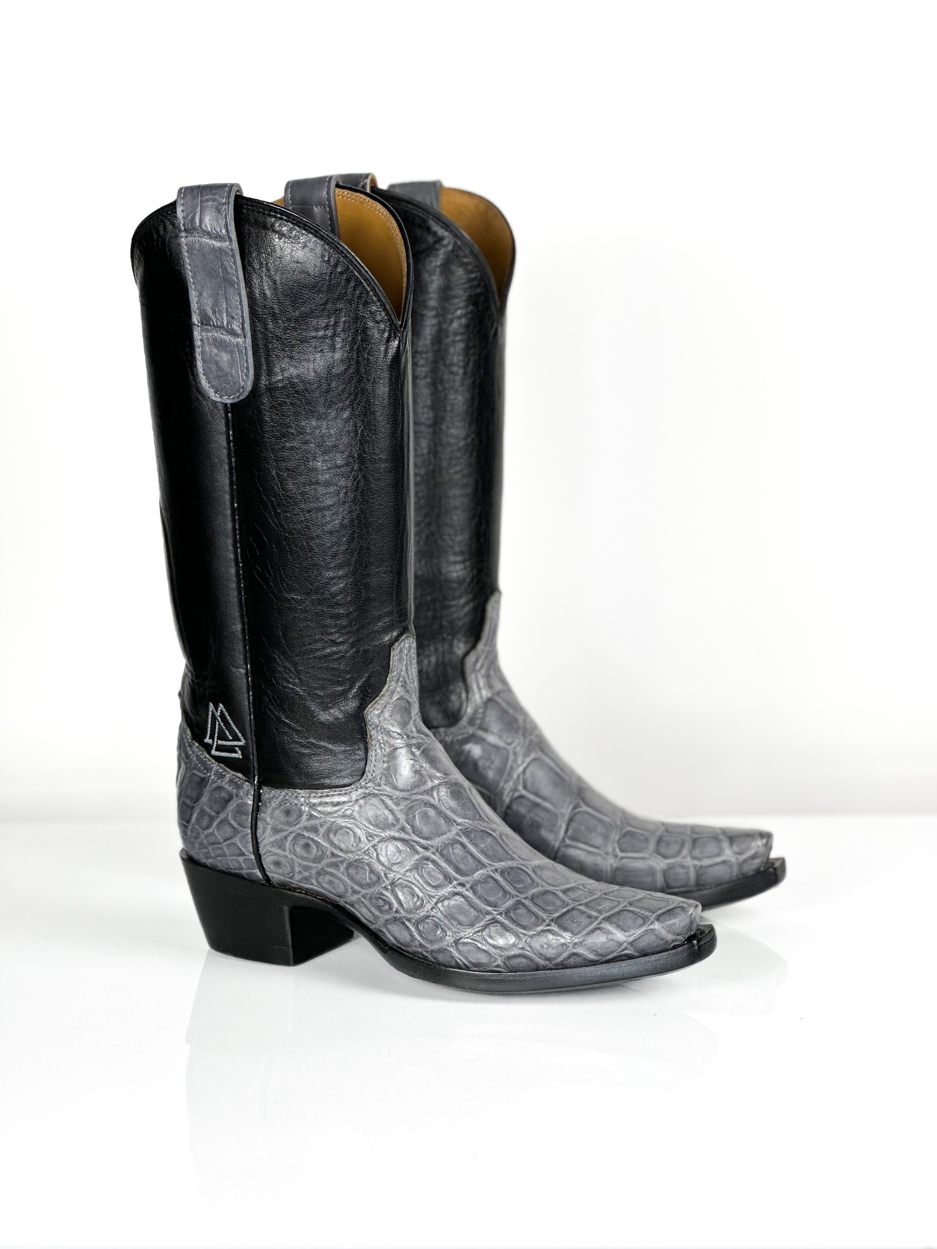 Silver Gator Boots — handmade alligator boots by Cuadra Piedreros
