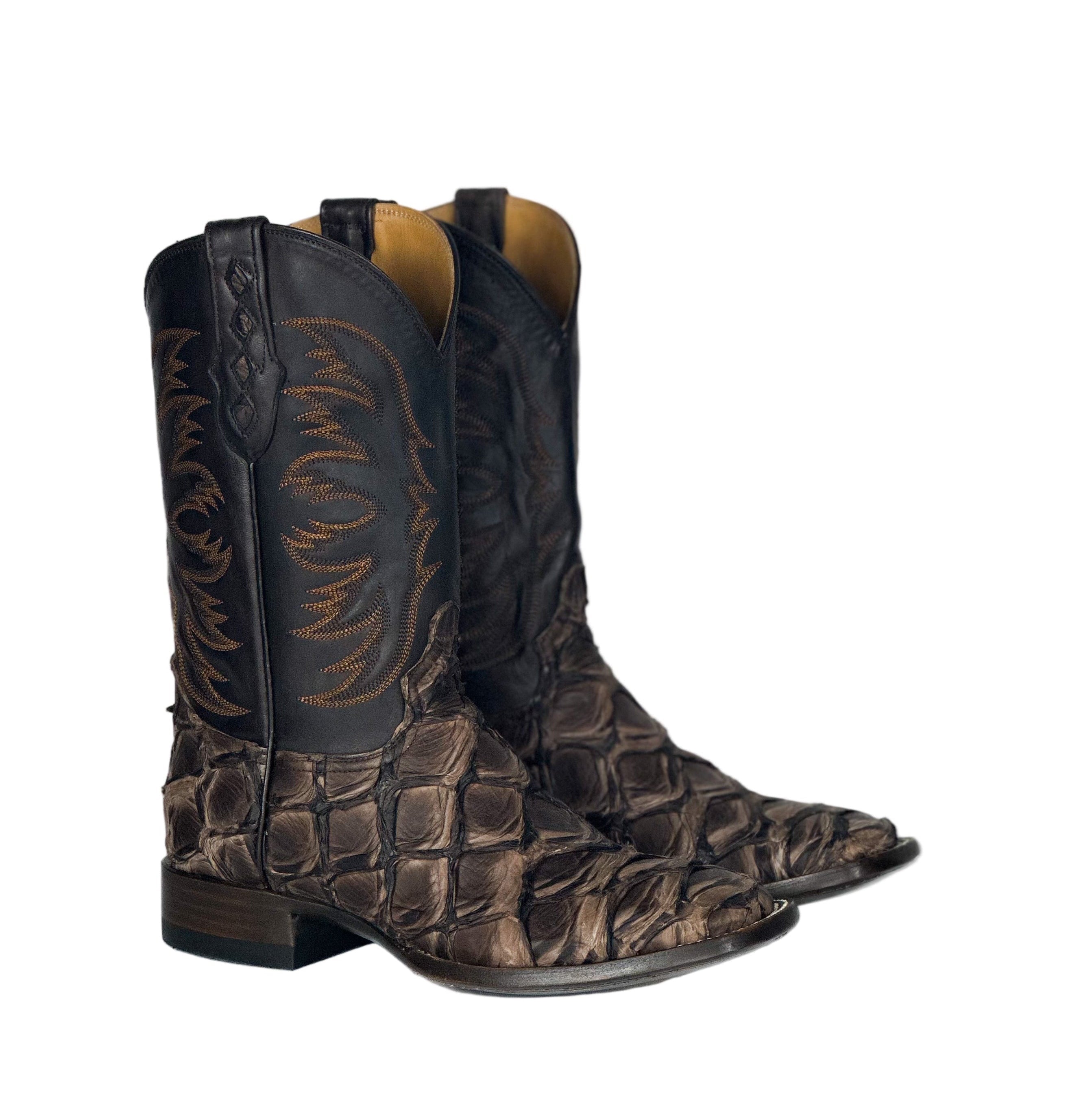 Botas de hombre con pez alado