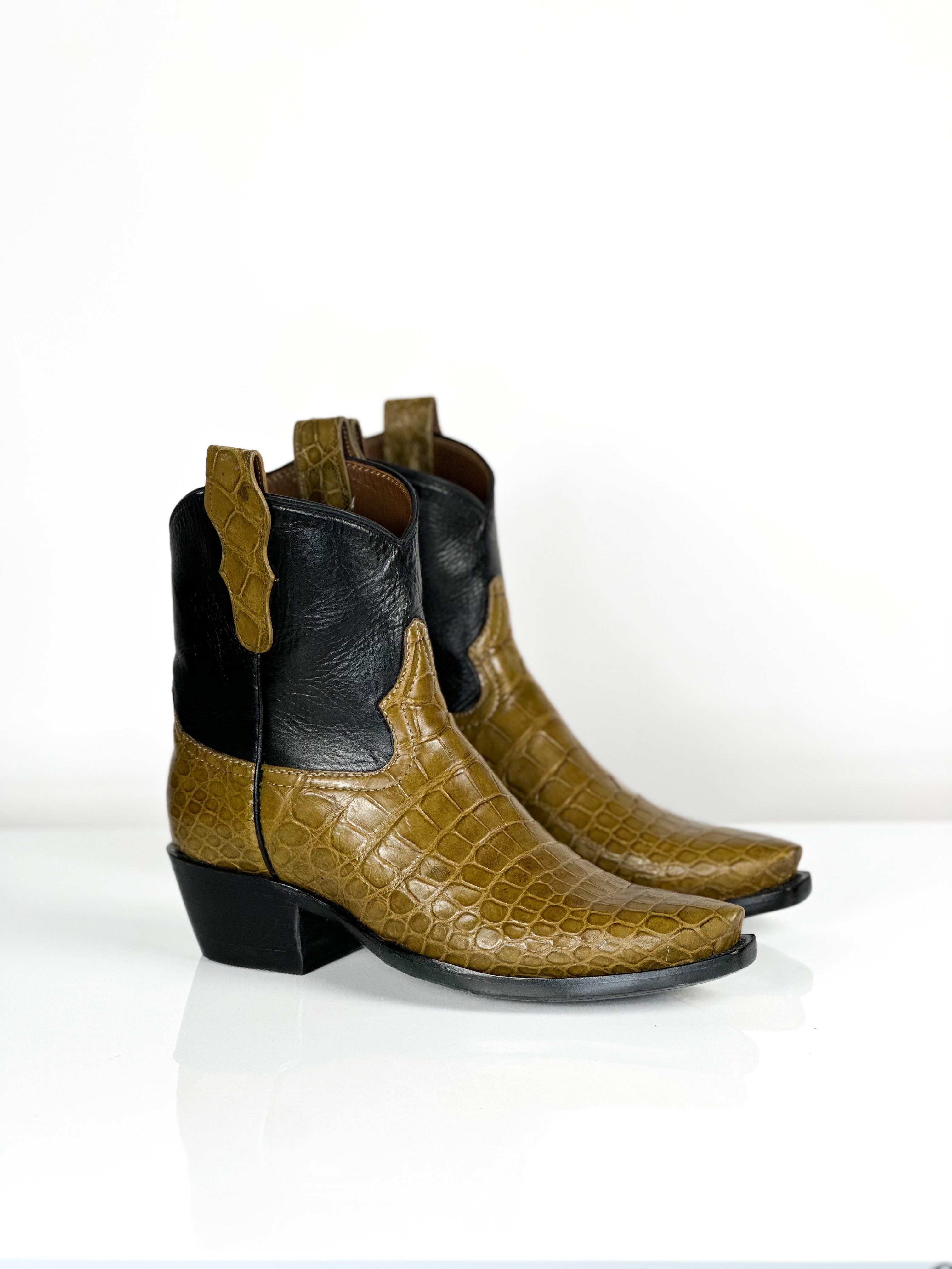 Women’s Gator Bootie - Lux — handmade alligator boots by Cuadra Piedreros