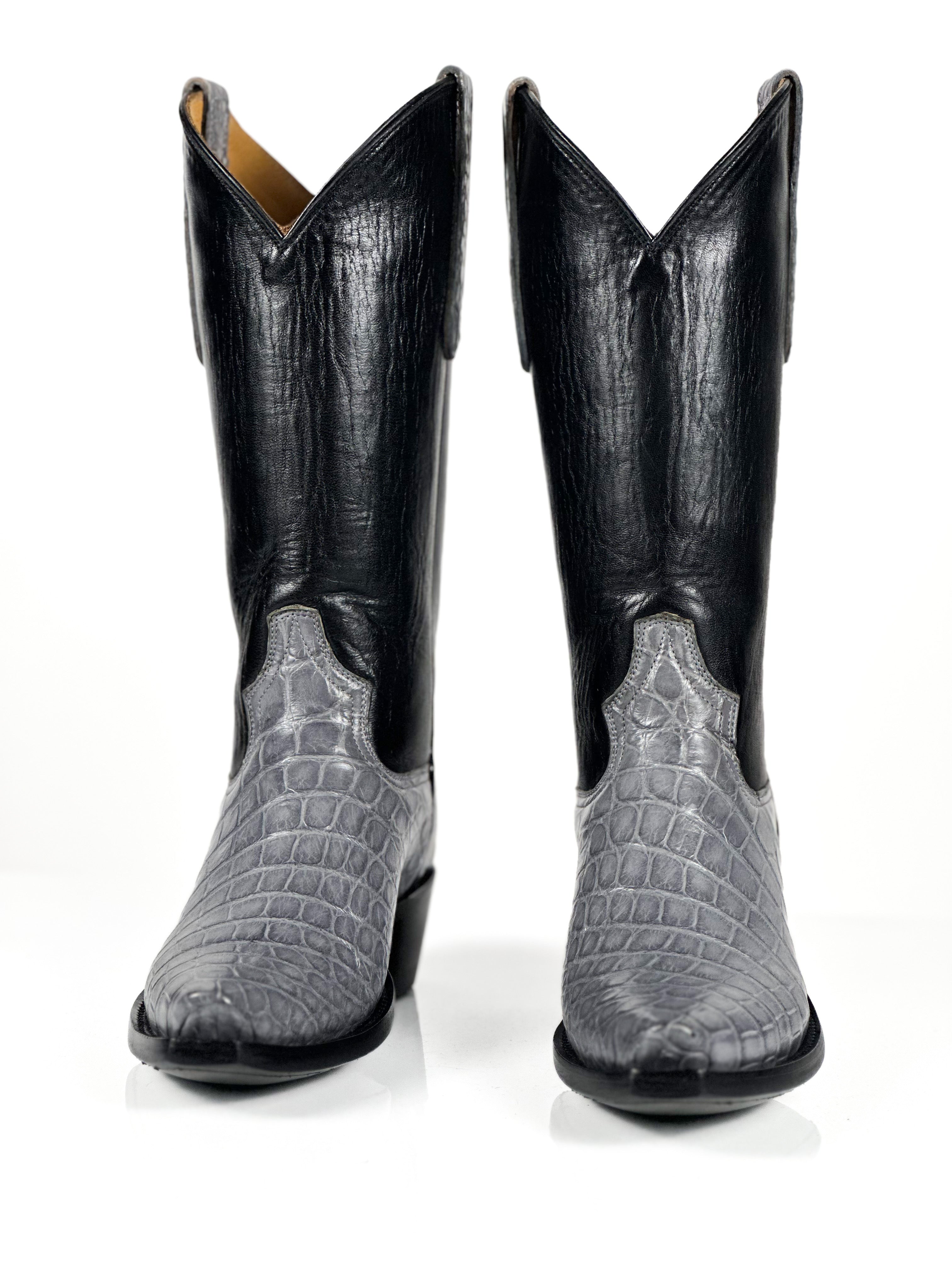 Silver cowdrill Boots — side view of handmade western boots