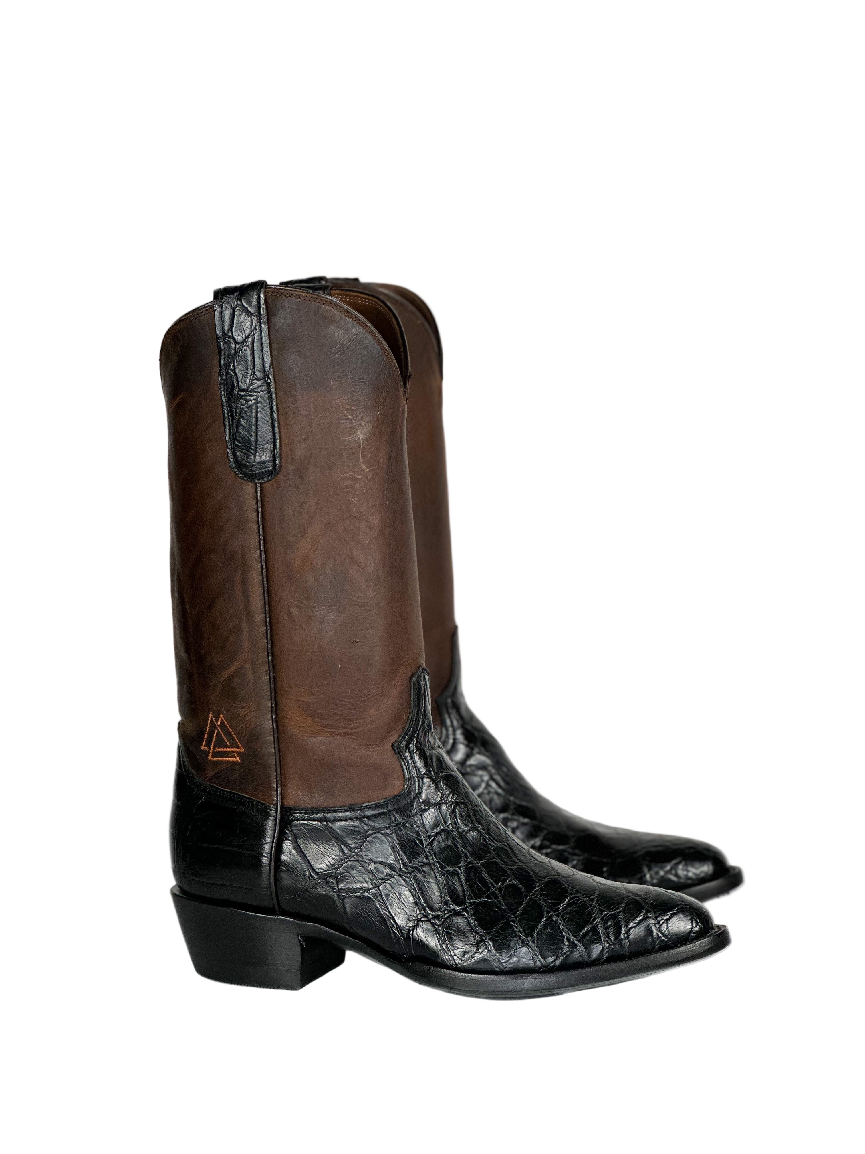 American Alligator-Onyx by Cuadra Piedreros