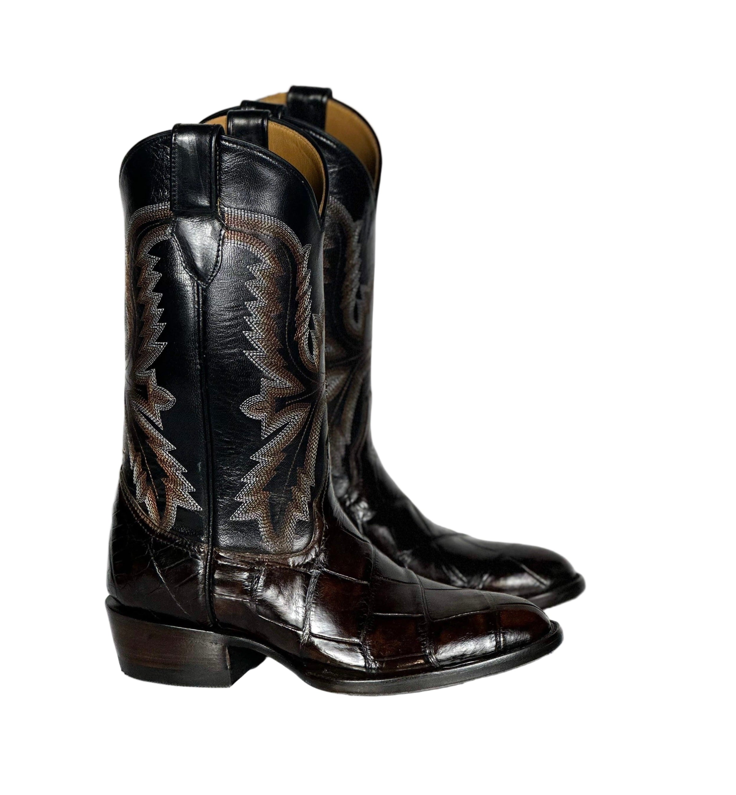 American Alligator- Sportsrust by Cuadra Piedreros