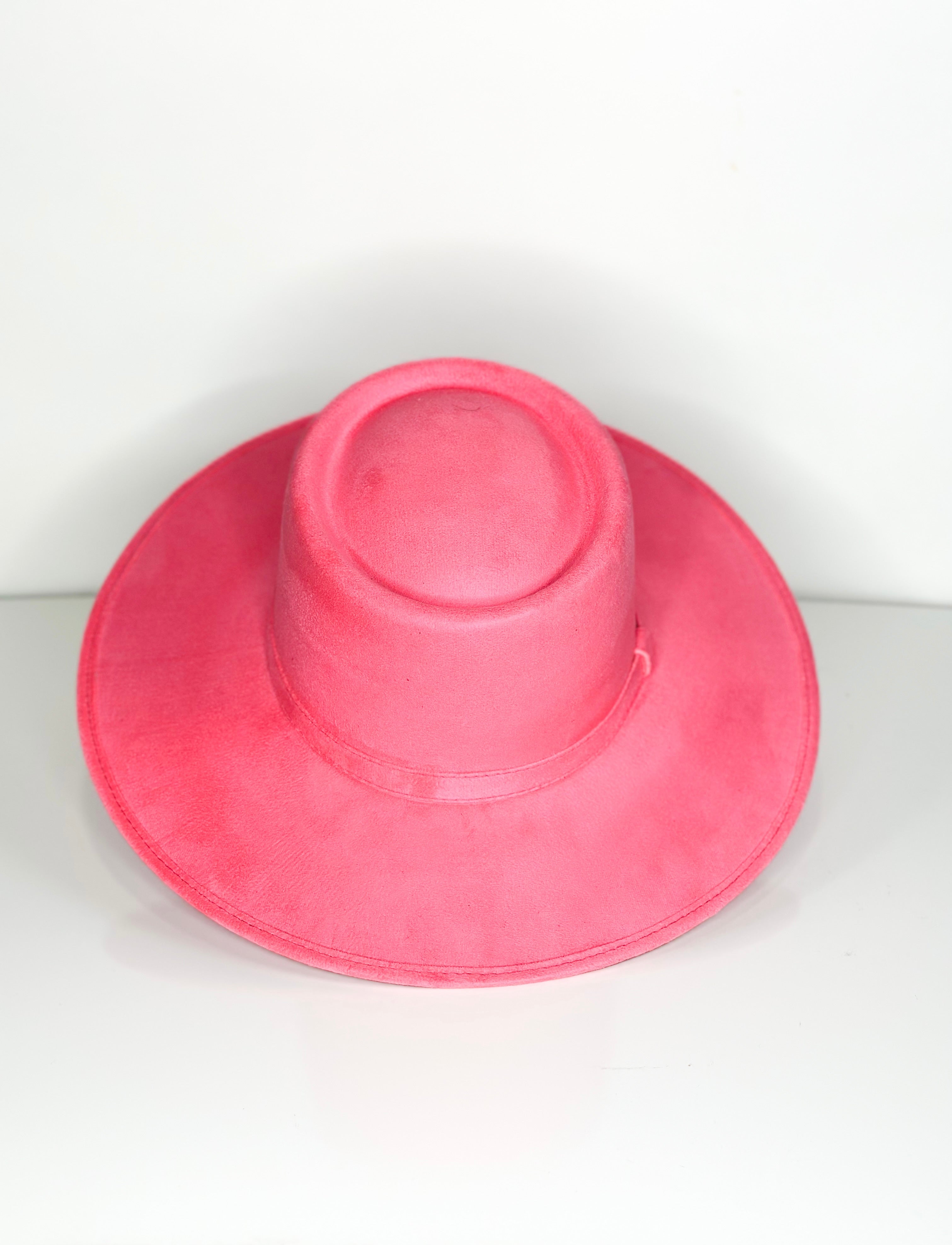 Neón Pink Hat — detail shot of Cuadra Piedreros cap