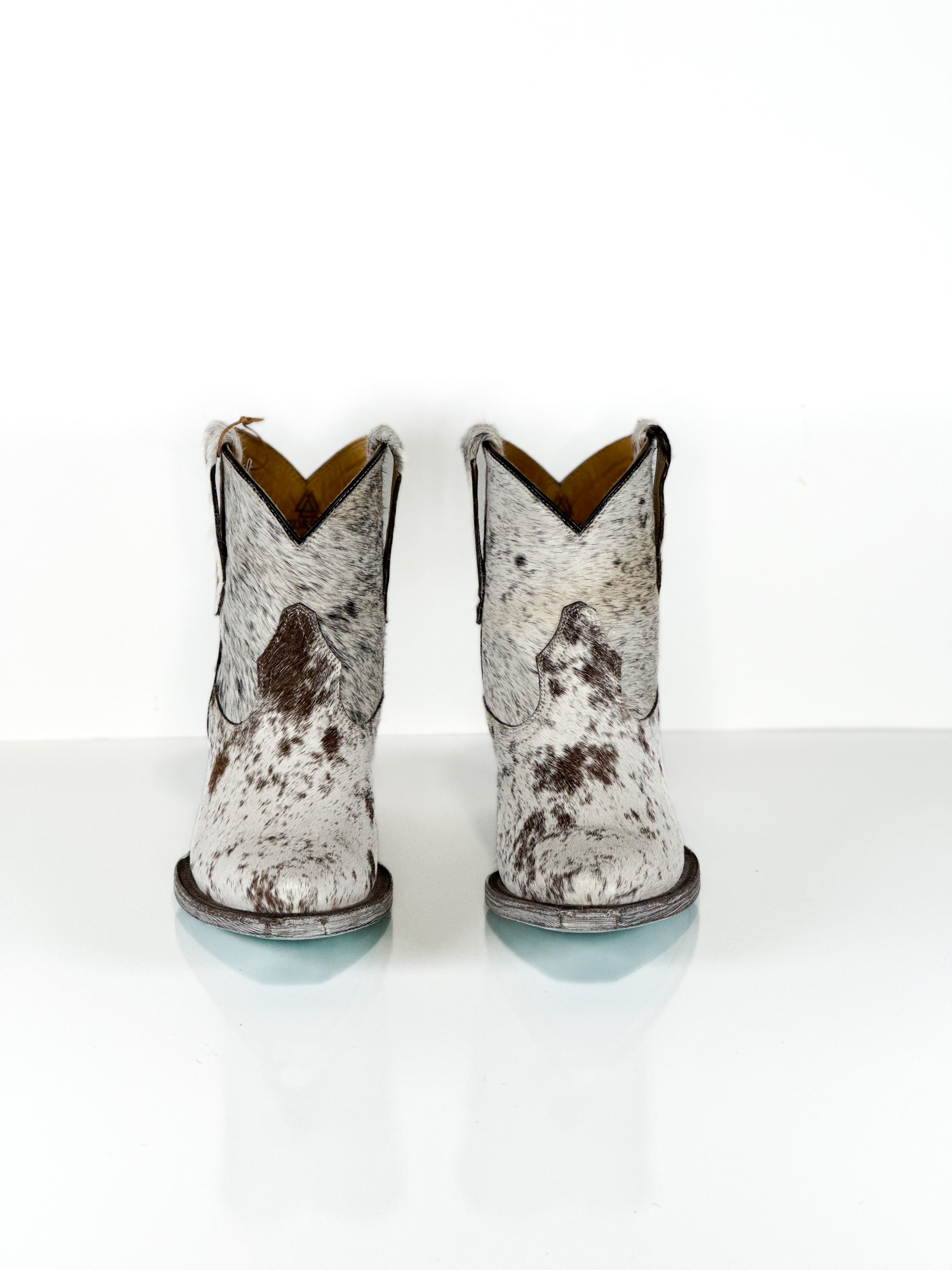 Azeri Mist Cowhide — side view