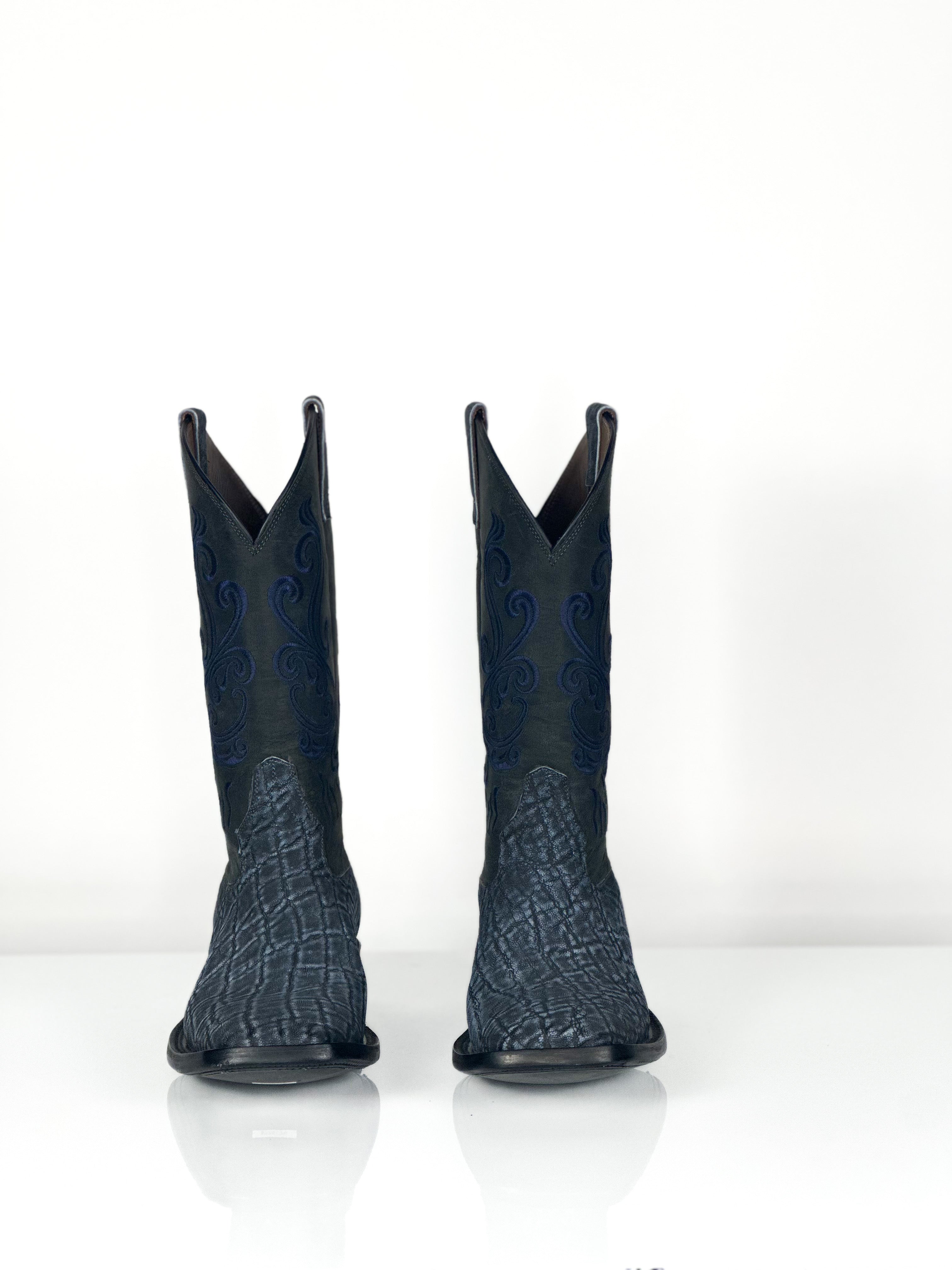 Men’s- Roan Elephant — side view