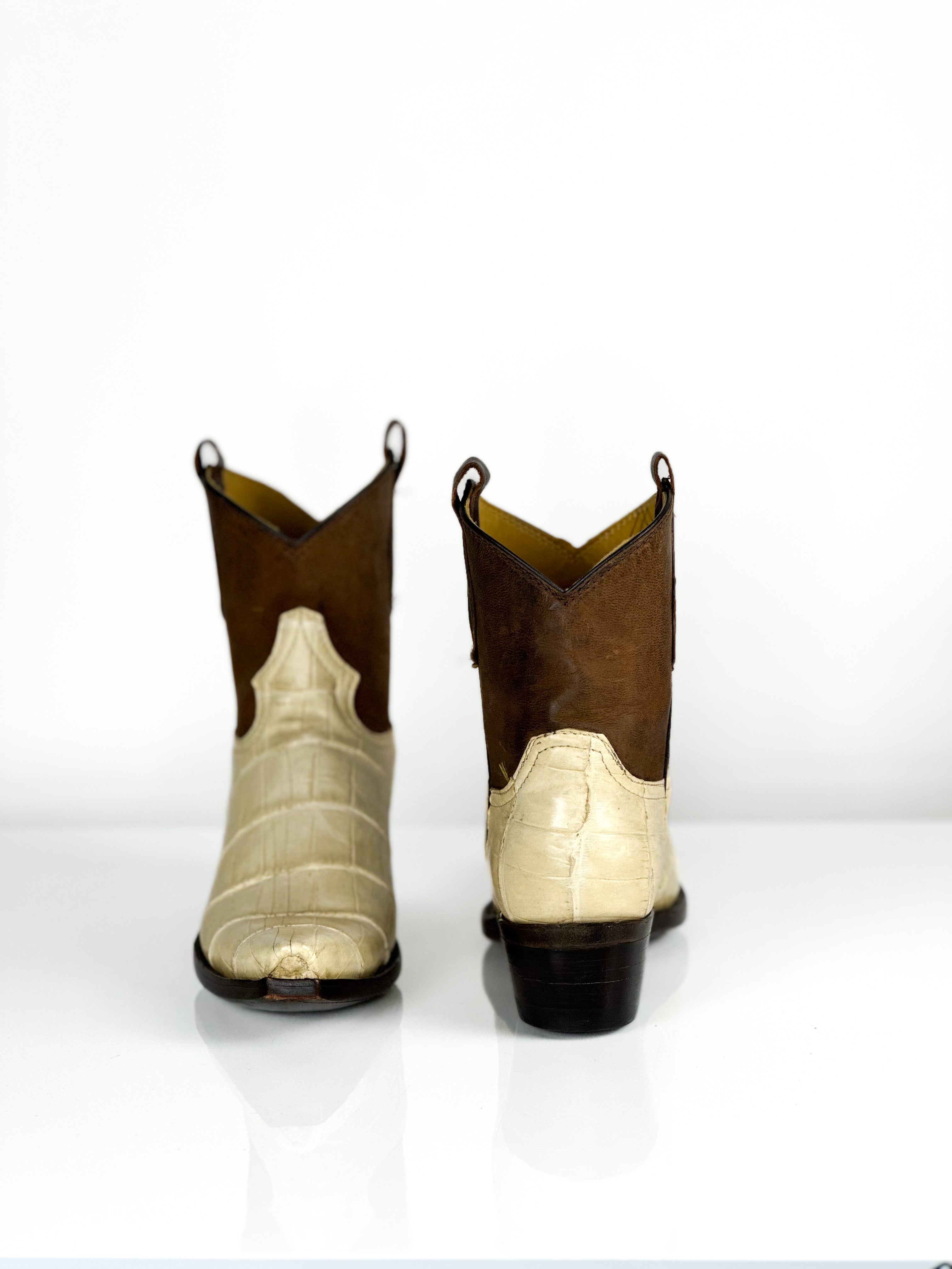 Gator Ivoryhusk Boots — angled view of handmade alligator boots