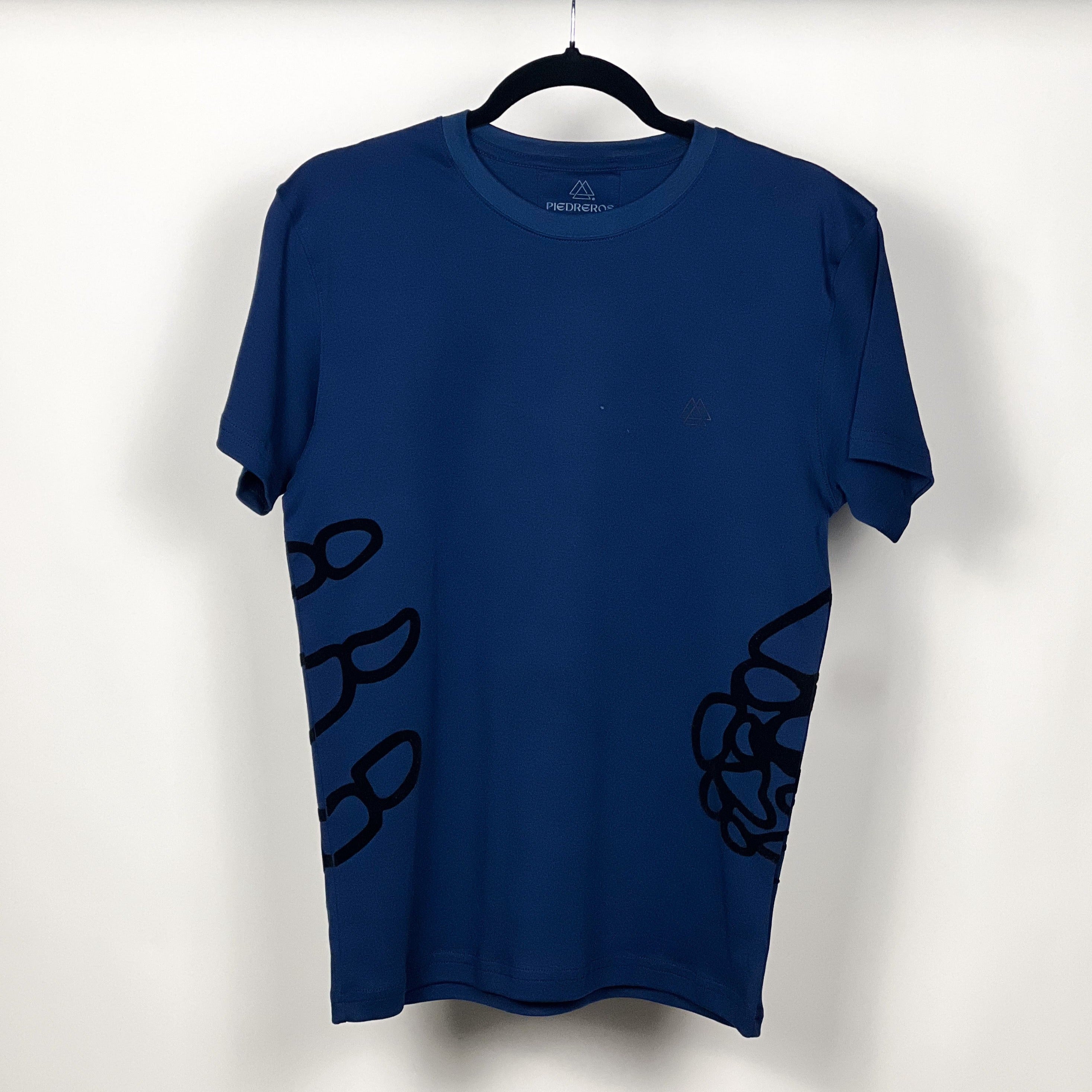 Shirt- skull hand by Cuadra Piedreros