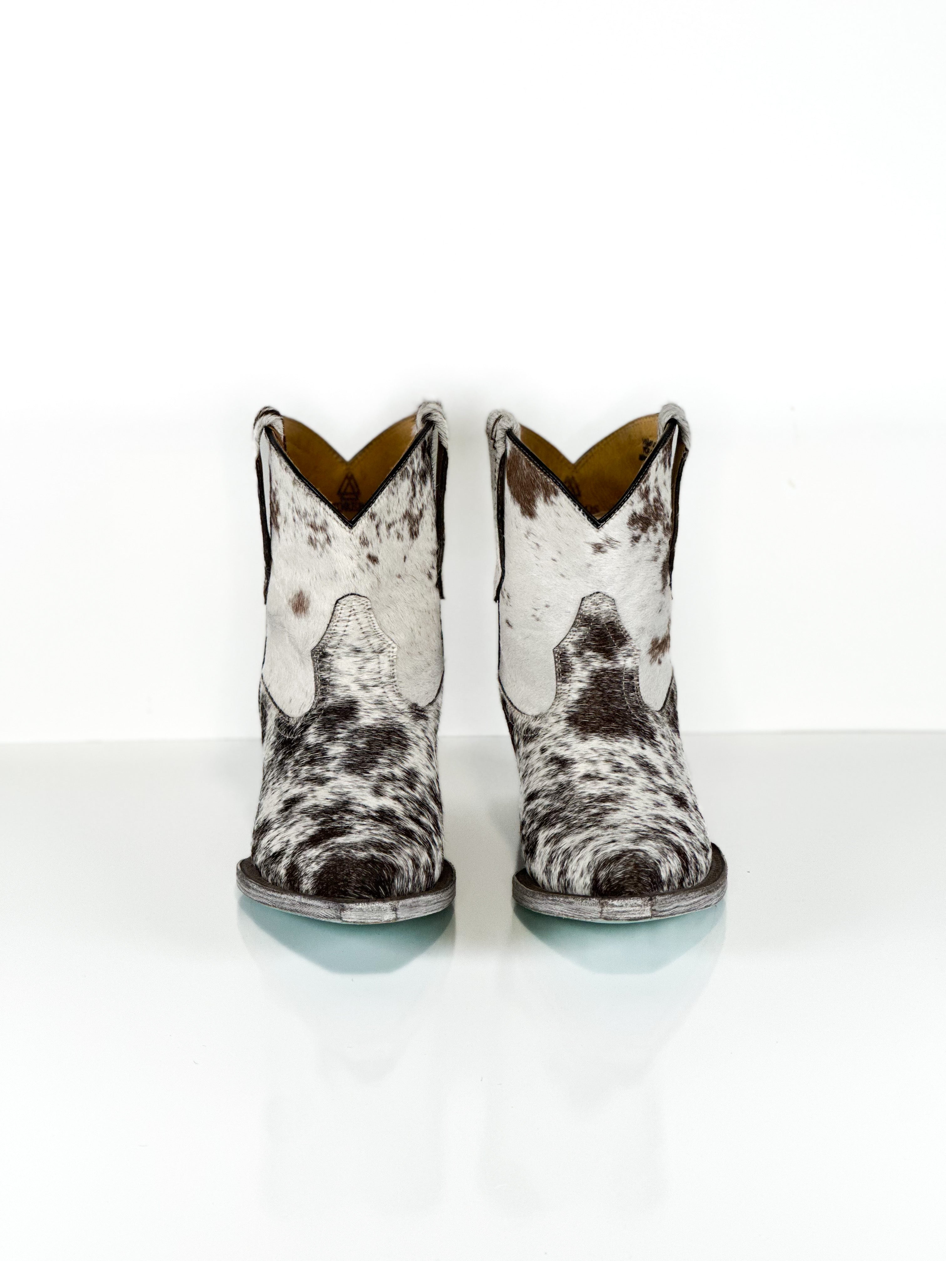Azeri hick Cowhide — side view