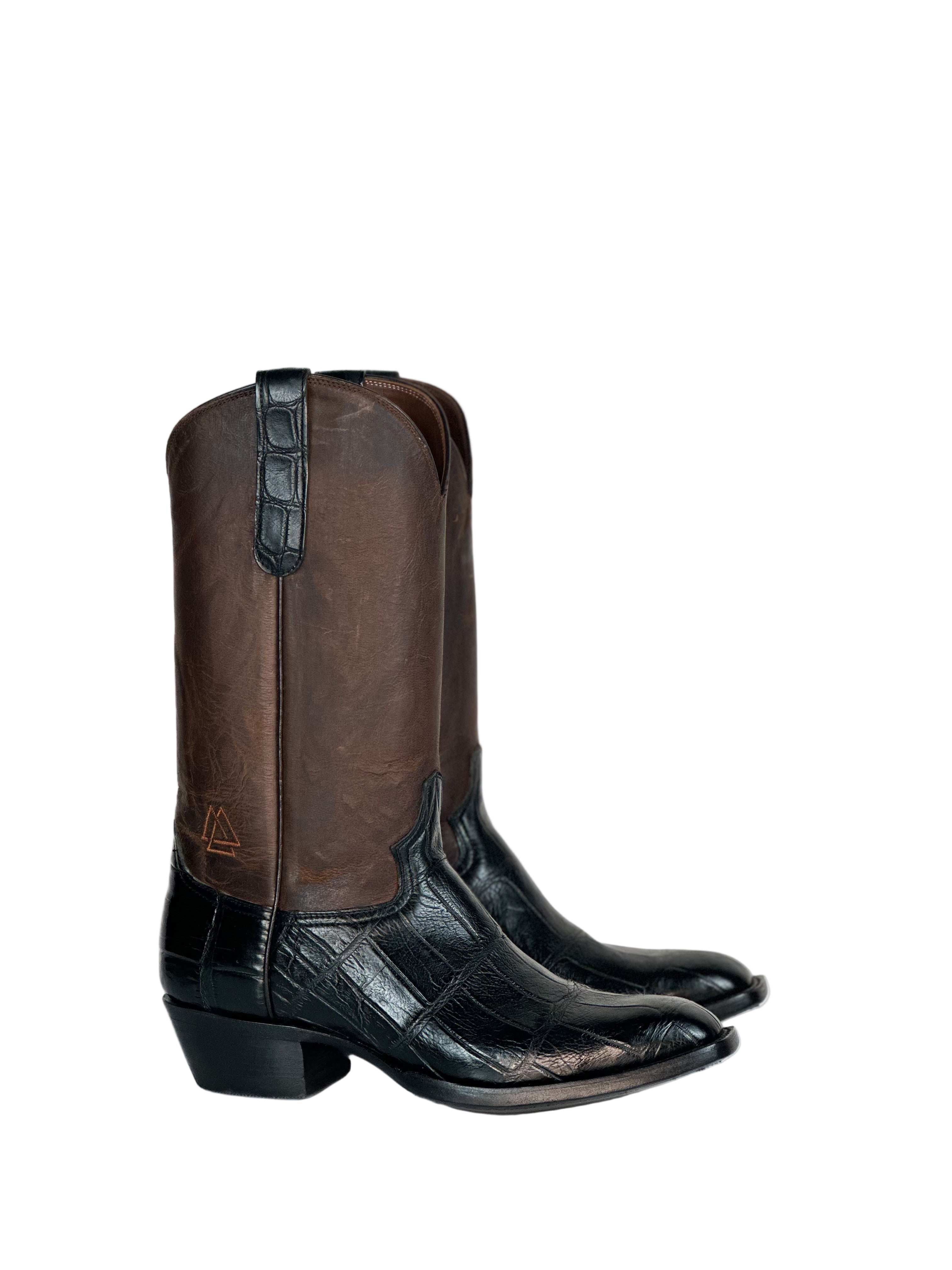 American Alligator-Onyx by Cuadra Piedreros