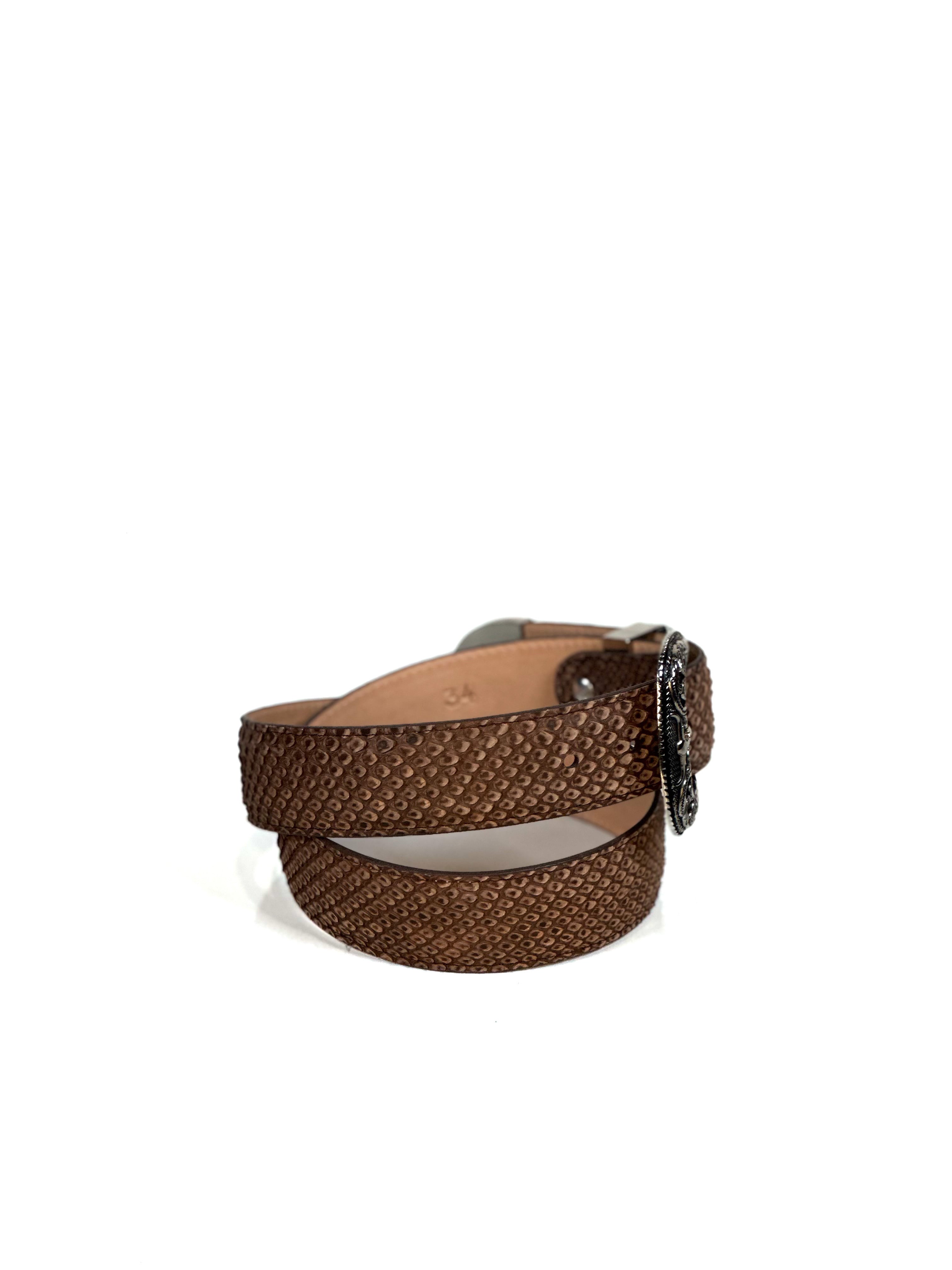 Flagstone-belt — angled view of leather belt