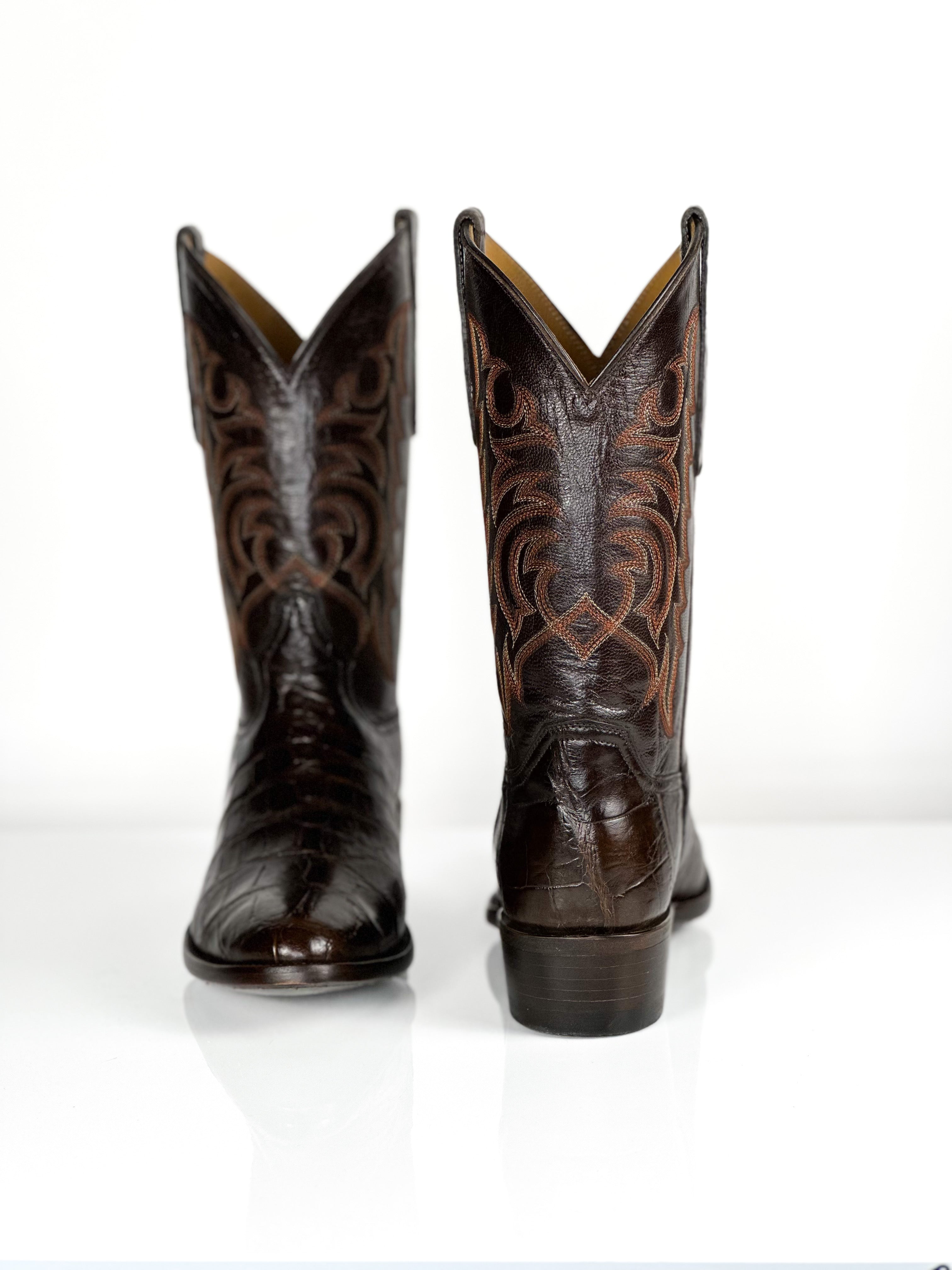 American Alligator - Choco Stitch — angled view