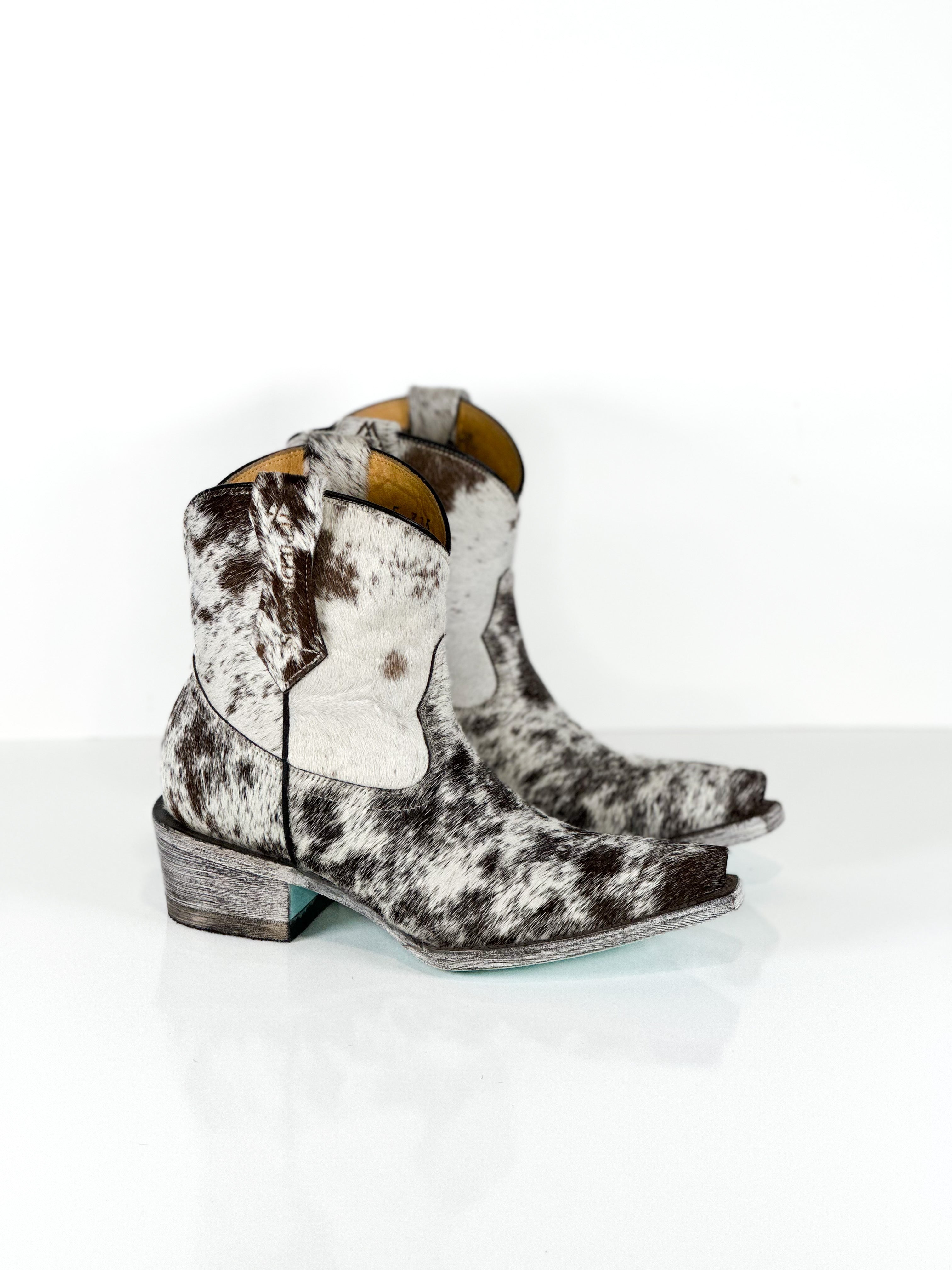 Azeri hick Cowhide by Cuadra Piedreros