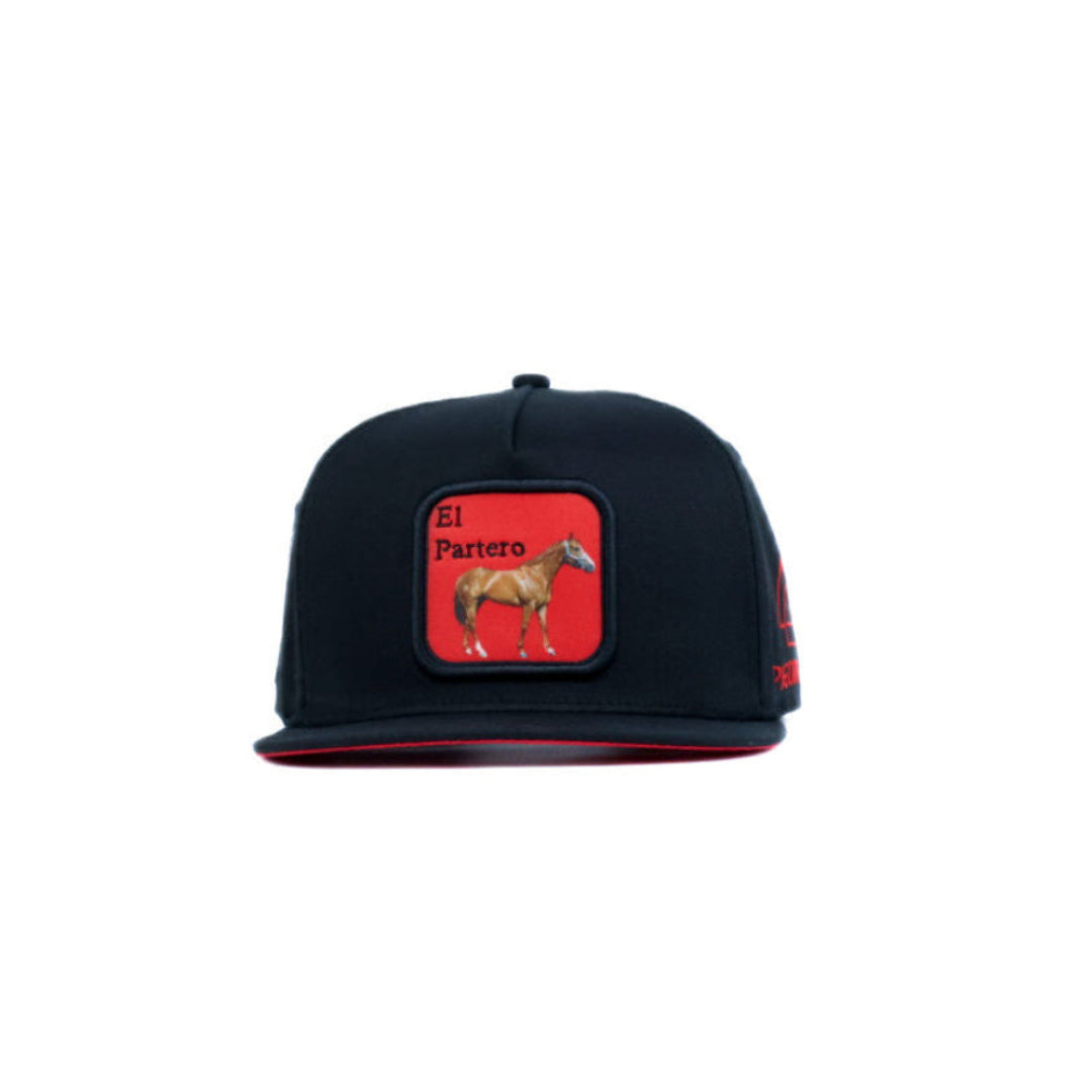 Snapback cap with piedreros horse and side logos