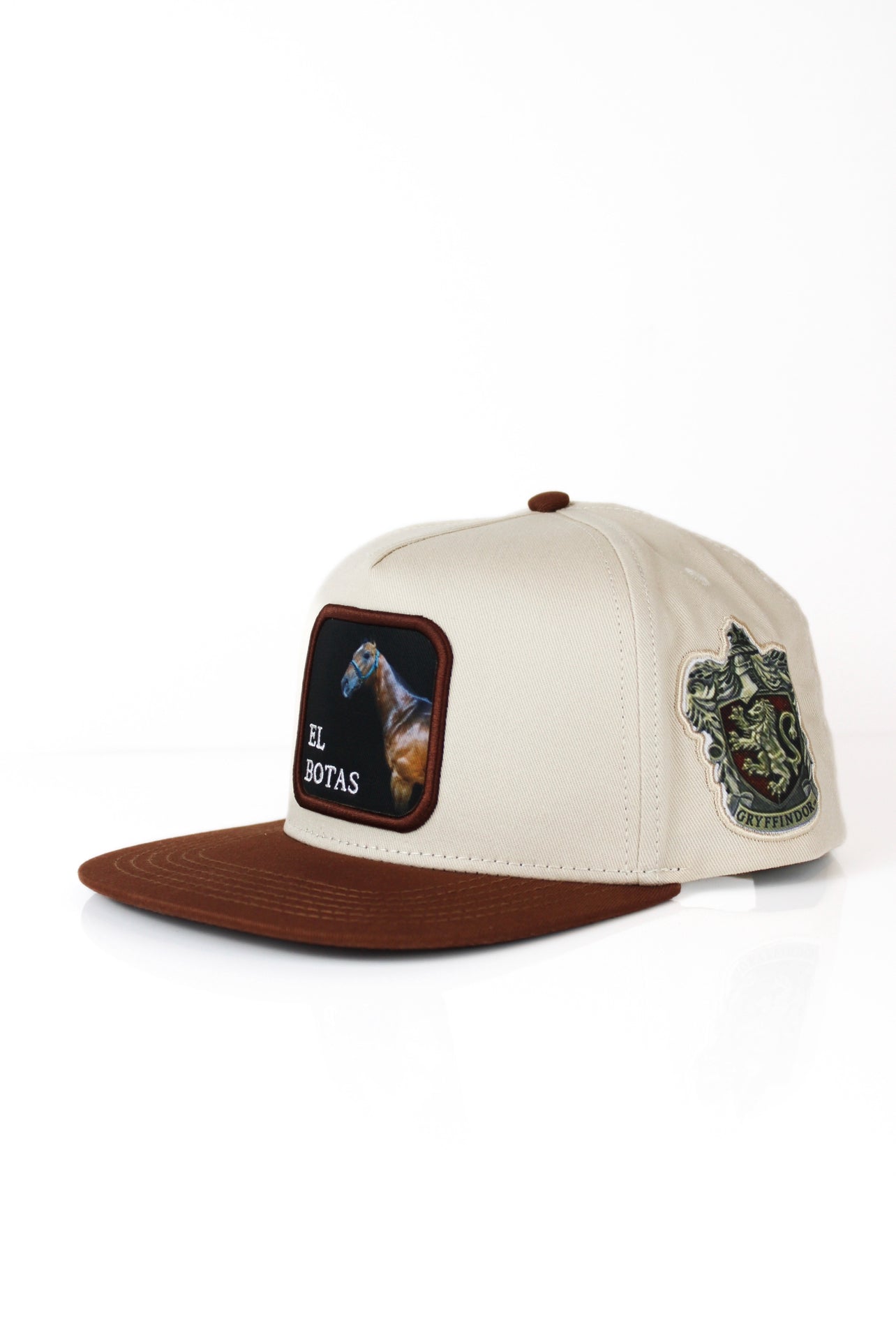 El botas cap with 3D embroidered with horse patch