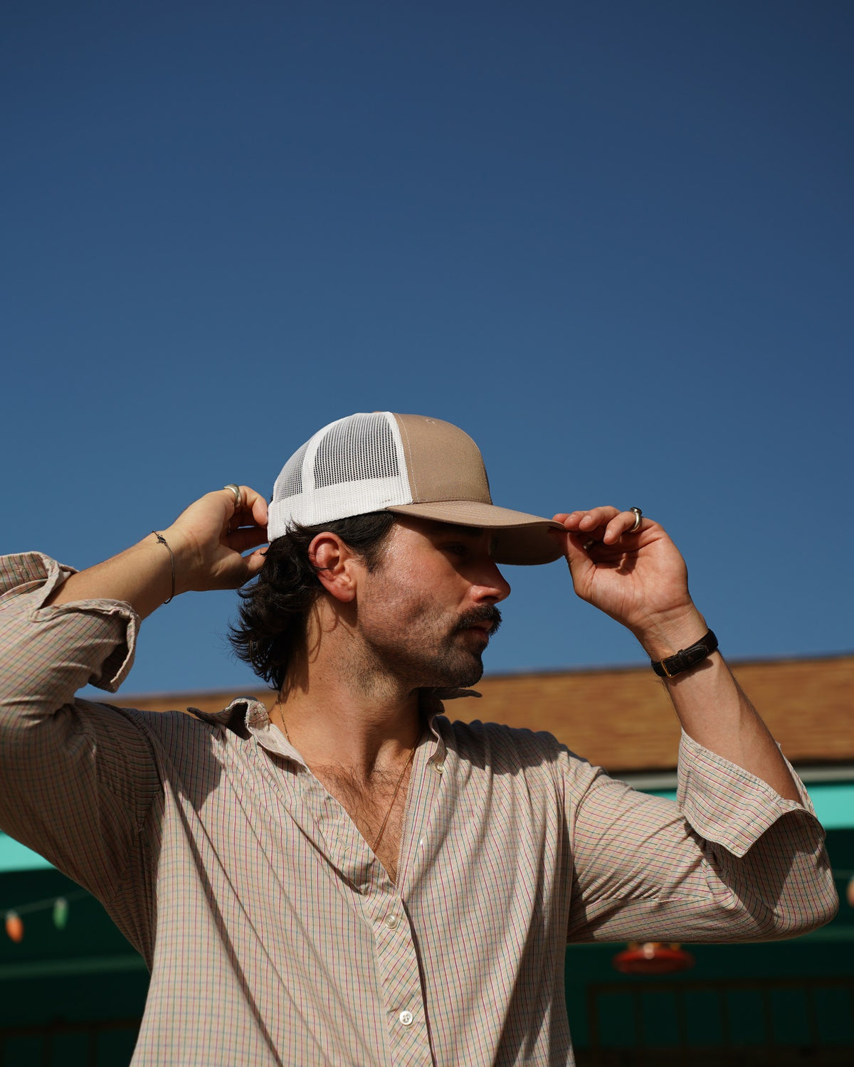 Piedreros 815 Cap Caliche — worn, tan and white mesh
