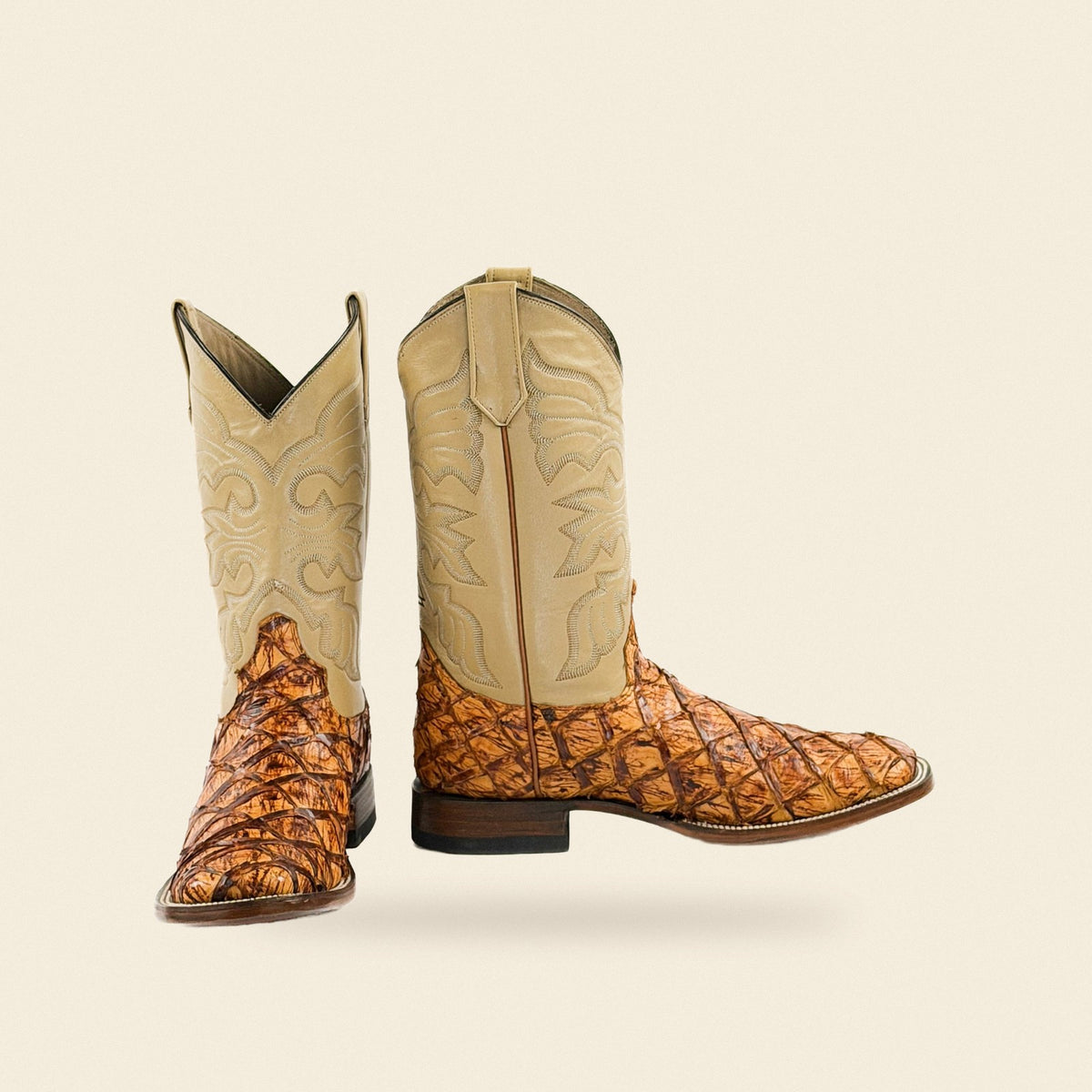 The Seguin, front and side view
