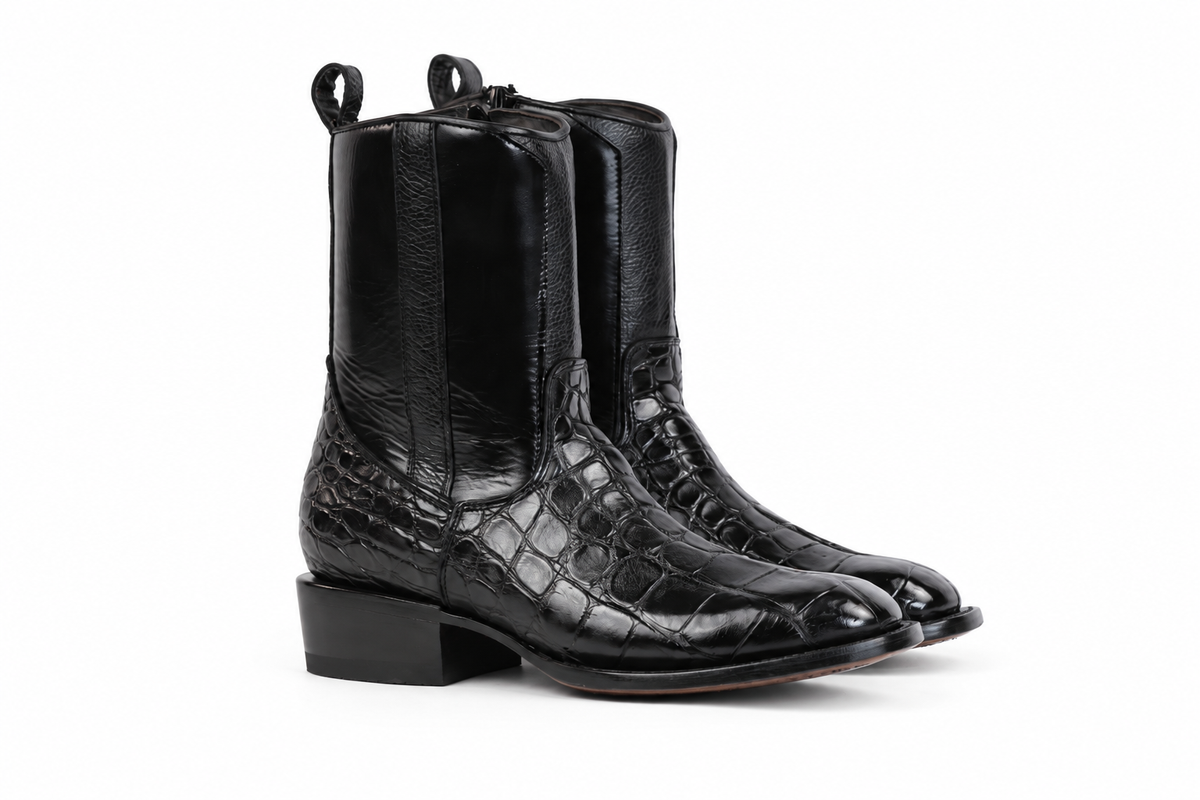The Zapata Alligator Zip Roper - Black