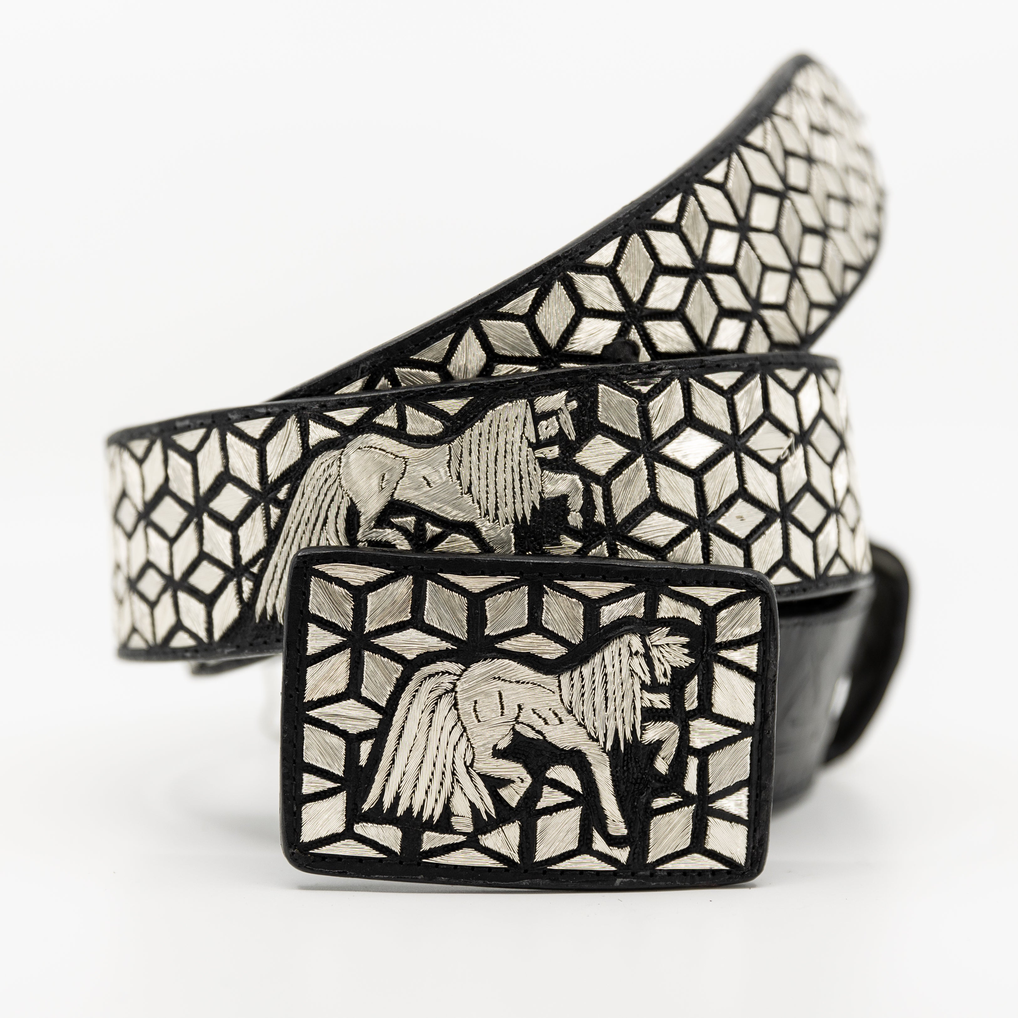 Cinto de Hilo de Plata- caballo cubos — handcrafted leather belt by Cuadra Piedreros