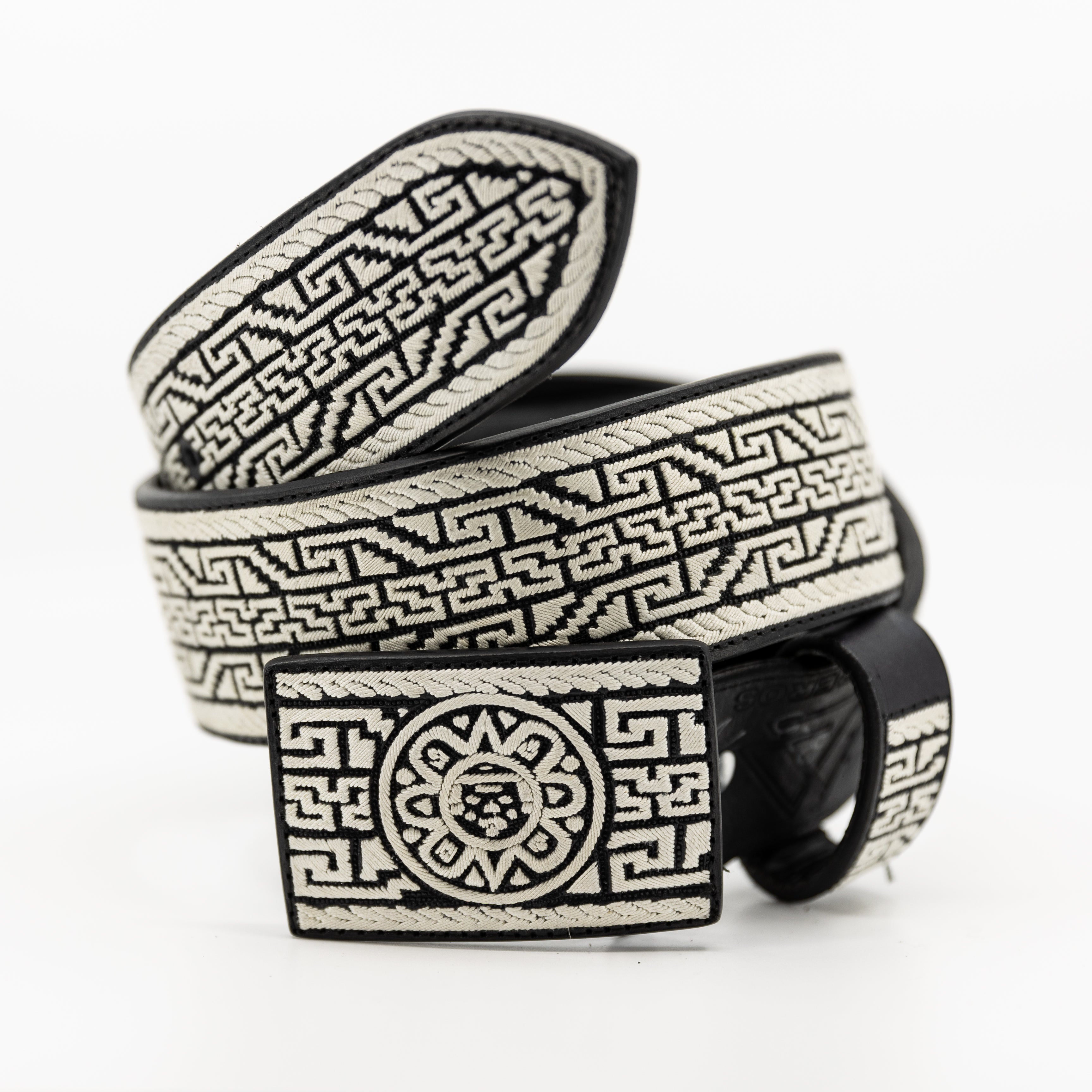 Cinto de Pita- Sol — handcrafted leather belt by Cuadra Piedreros